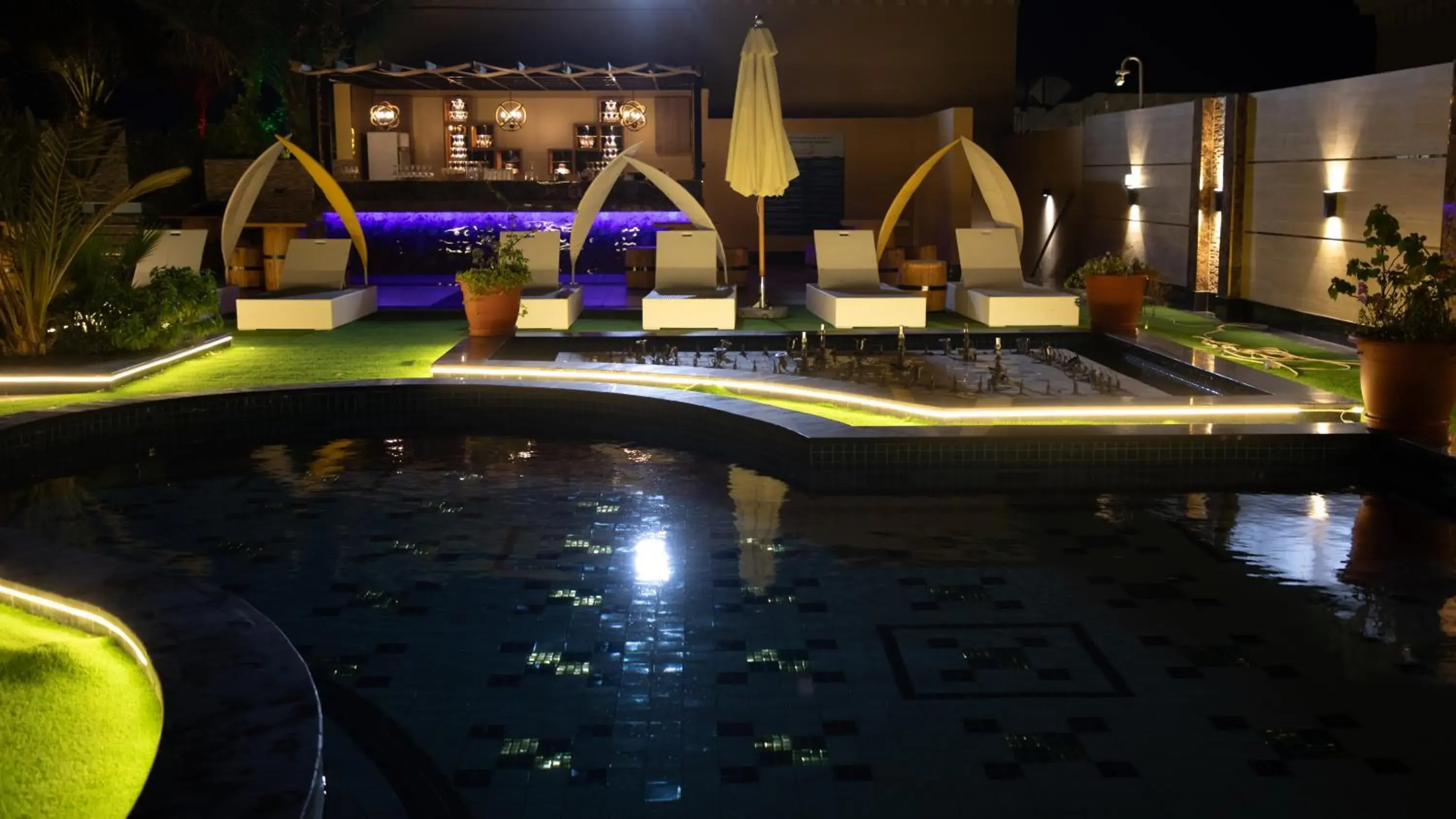 Swimming pool in La Zona Continental Hotel Swimming pool in La Zona Continental Hotel