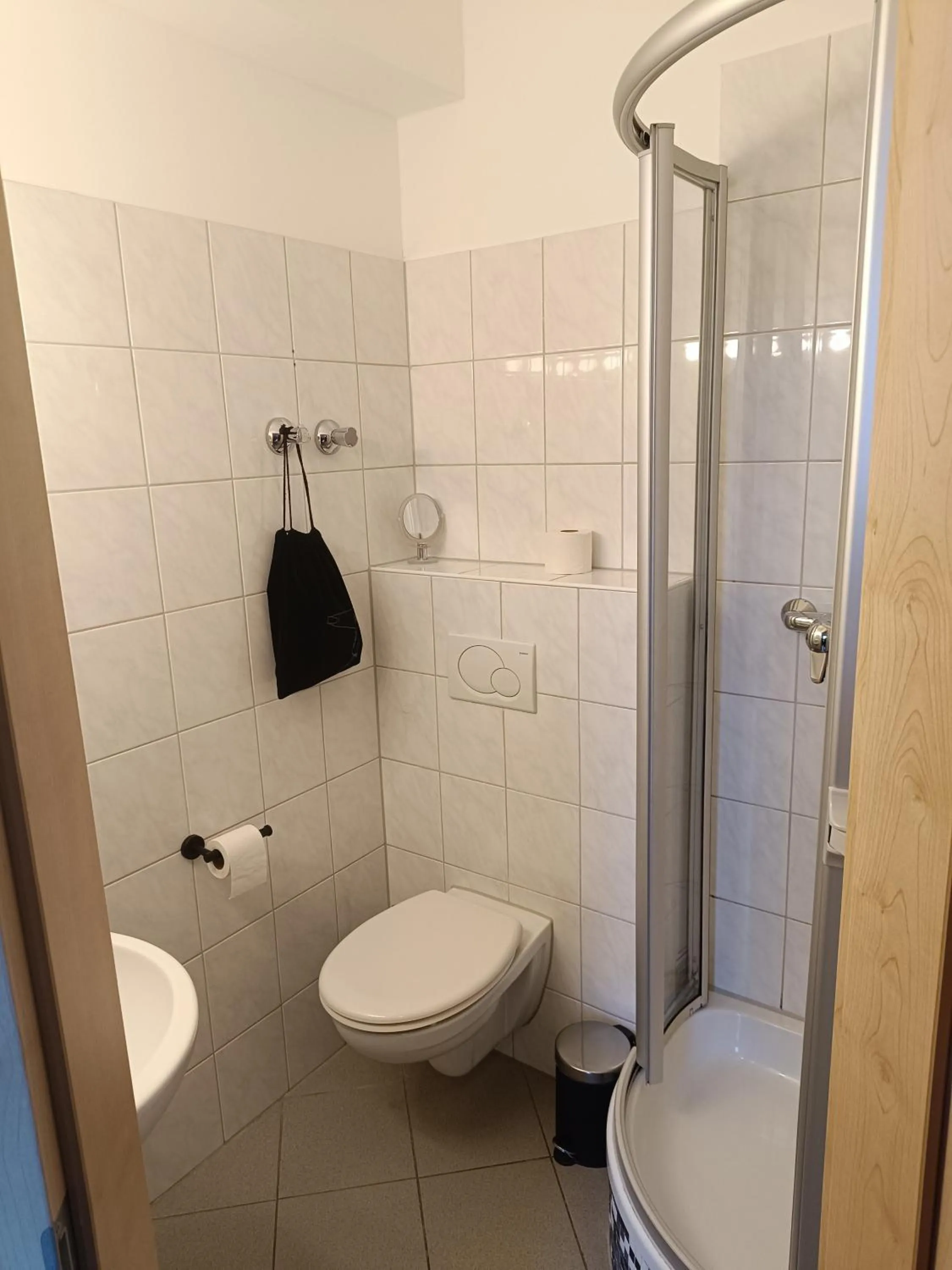 Shower in VEGAS Hotel