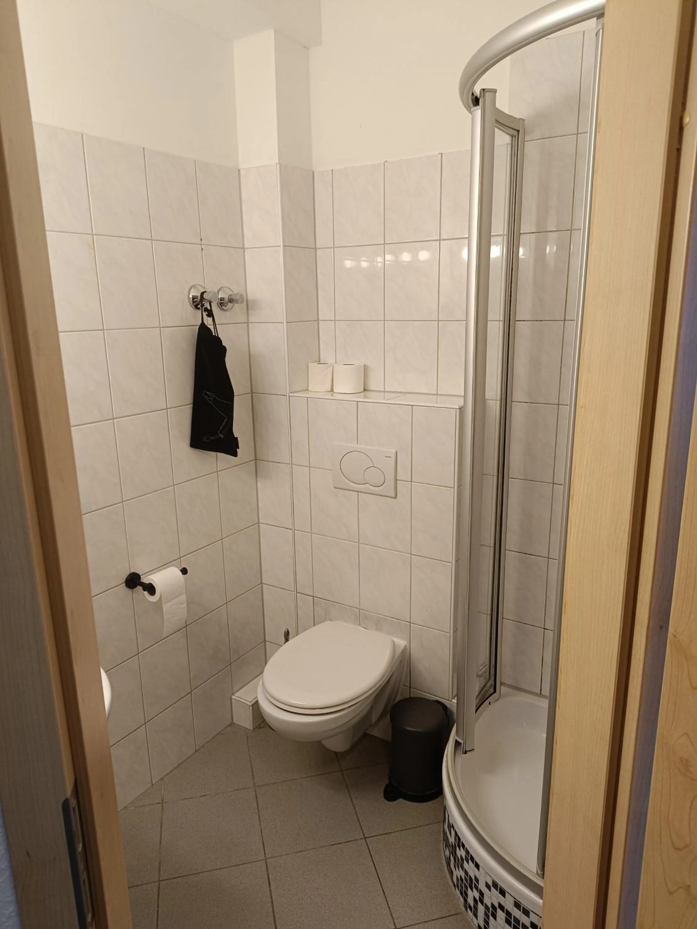 Shower in VEGAS Hotel
