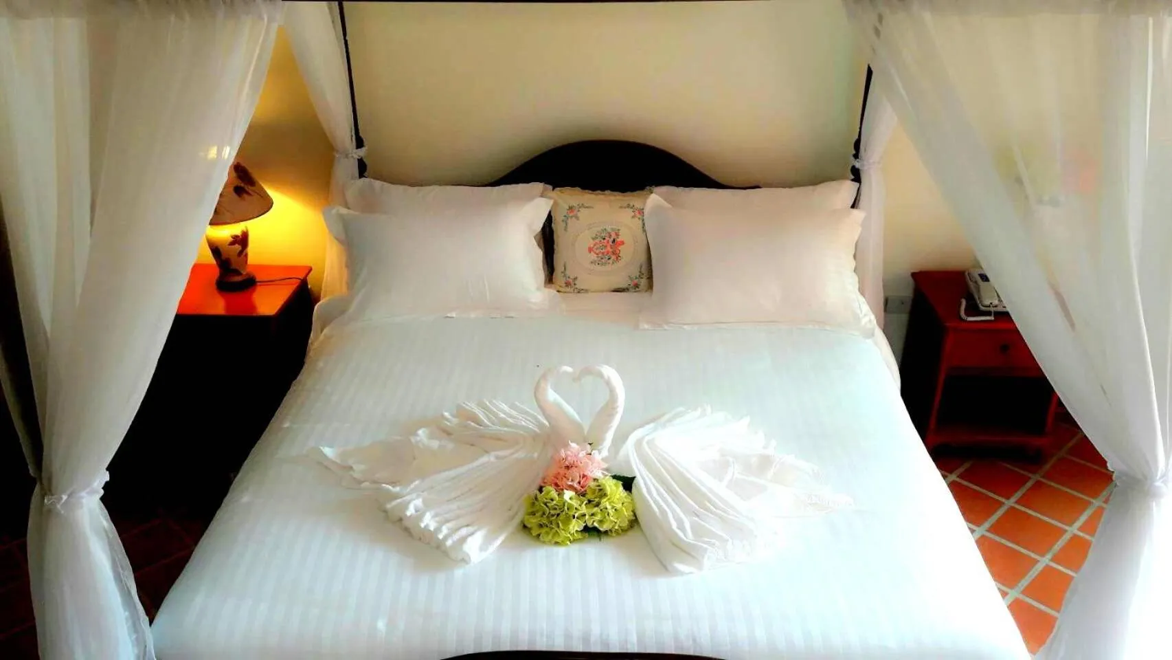 Deluxe Double or Twin Room with Pool View in Siam Tara Resort Chiangkhong