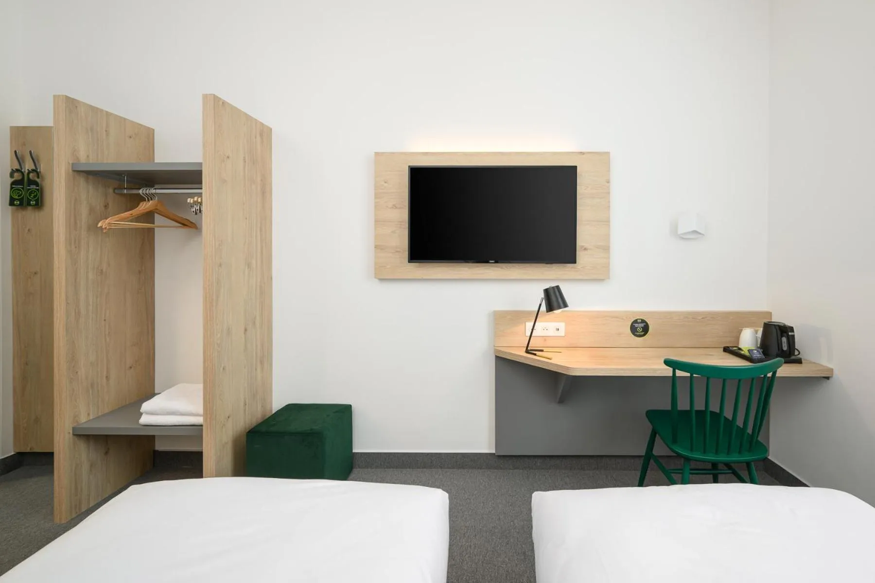 TV and multimedia, Bed in B&B HOTEL Kalisz Centrum