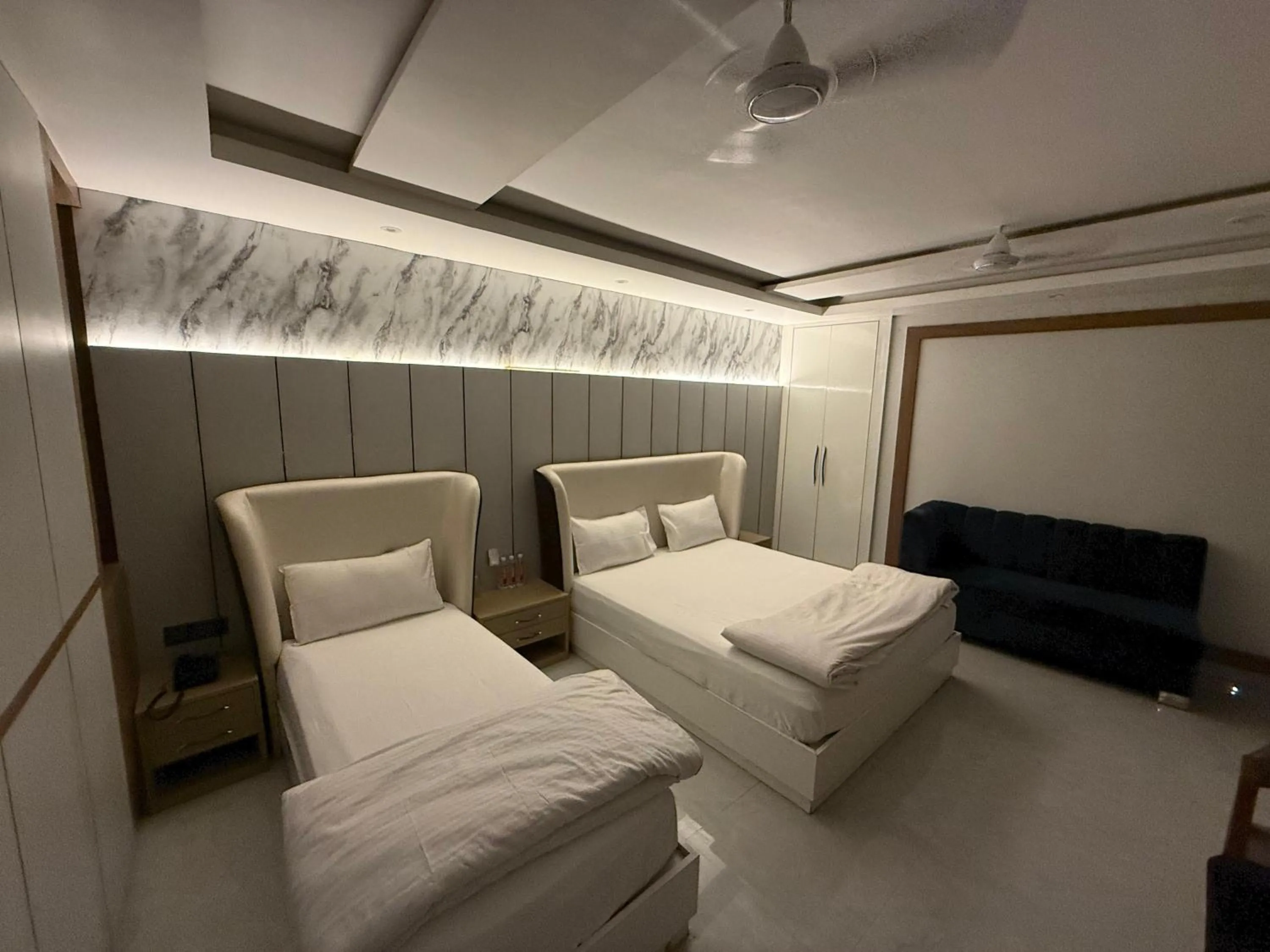 Bed in Hotel Lata Continental