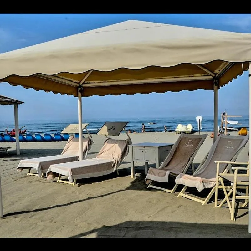 Beach in Danio beach house