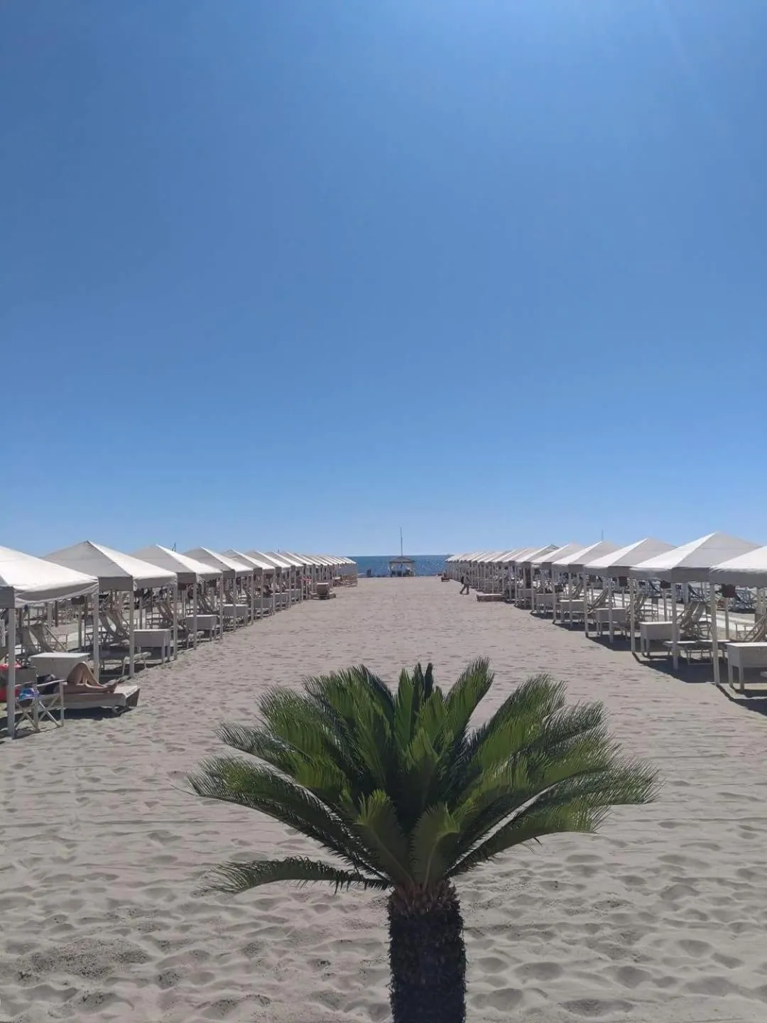 Beach in Danio beach house