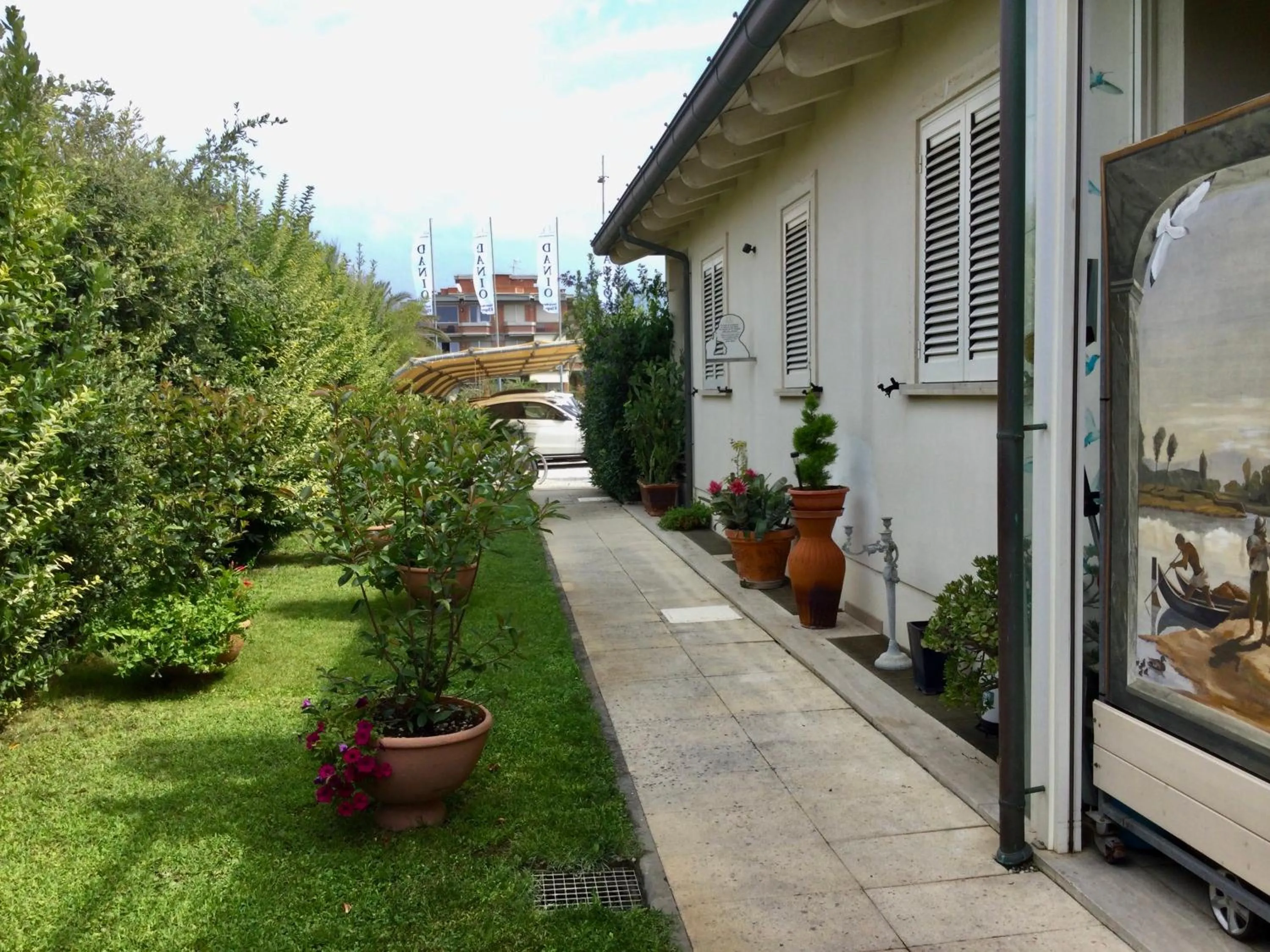 Property building in Danio beach house