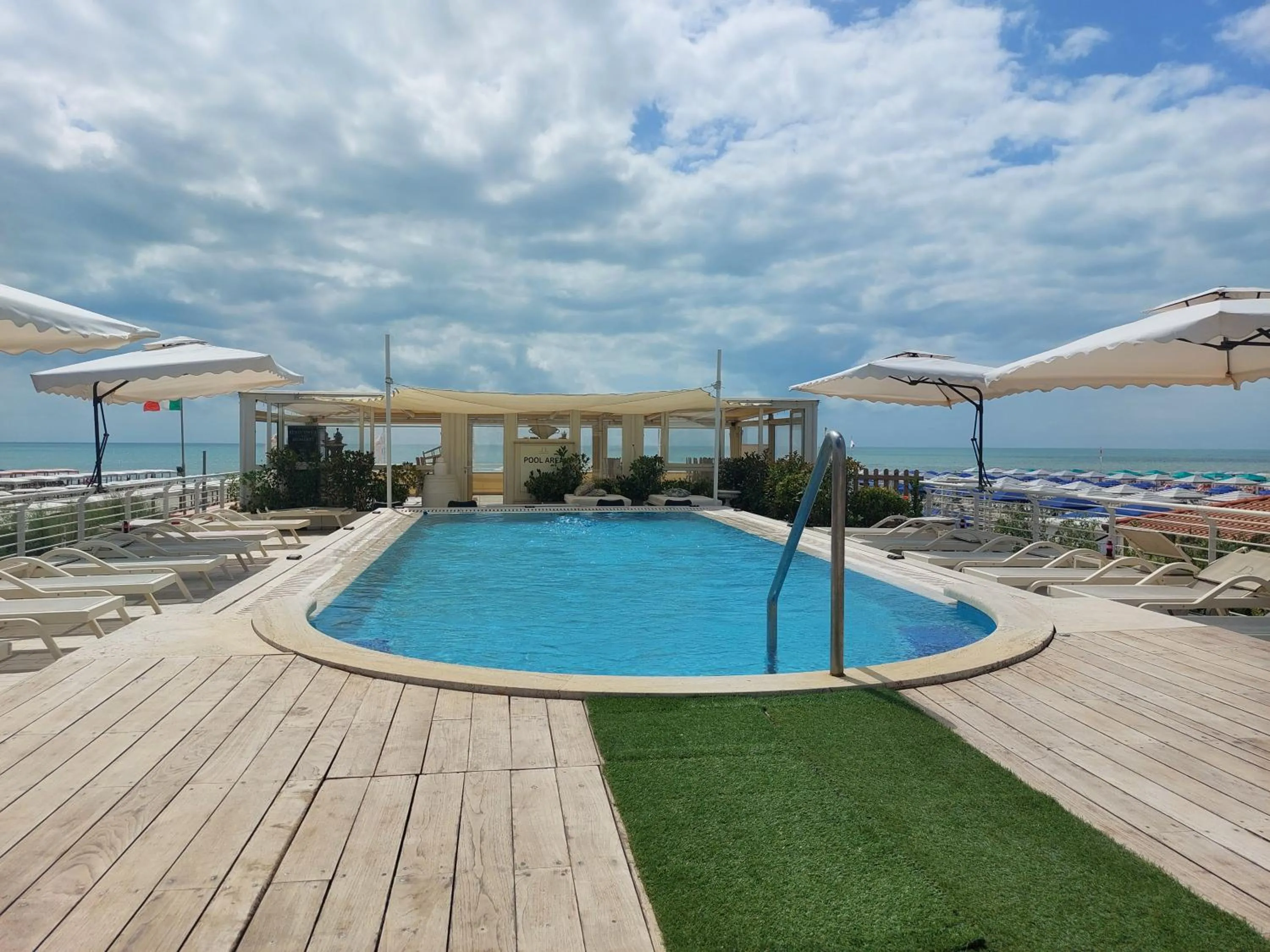 Property building in Danio beach house