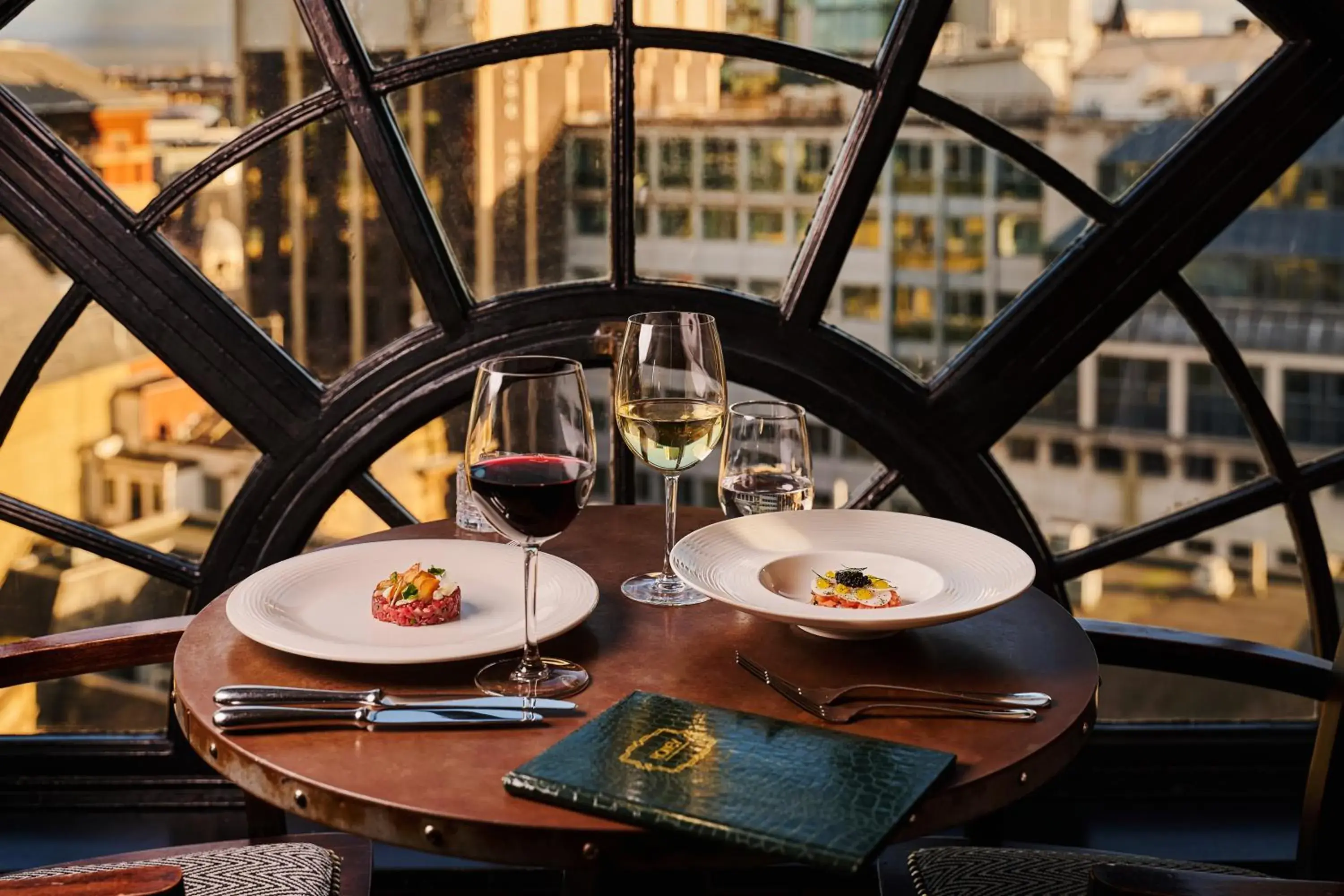 Restaurant/places to eat in Hotel Gotham Restaurant/places to eat in Hotel Gotham