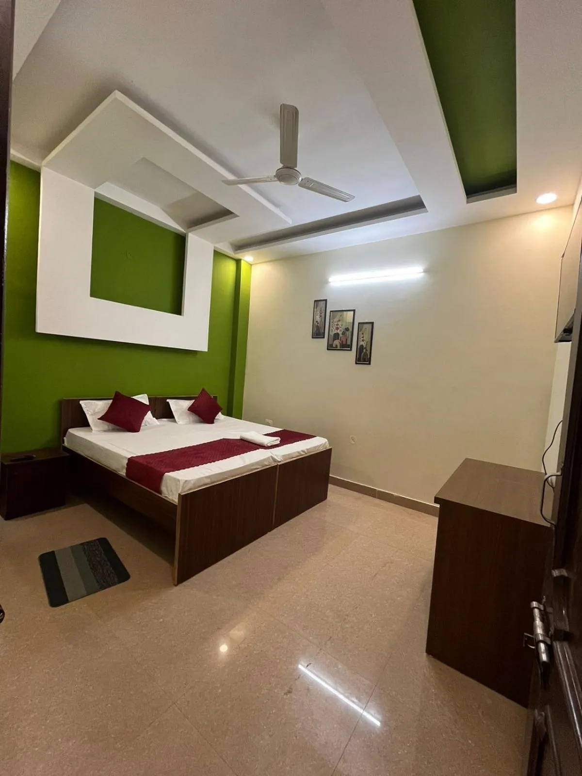 Hotel Silver Inn