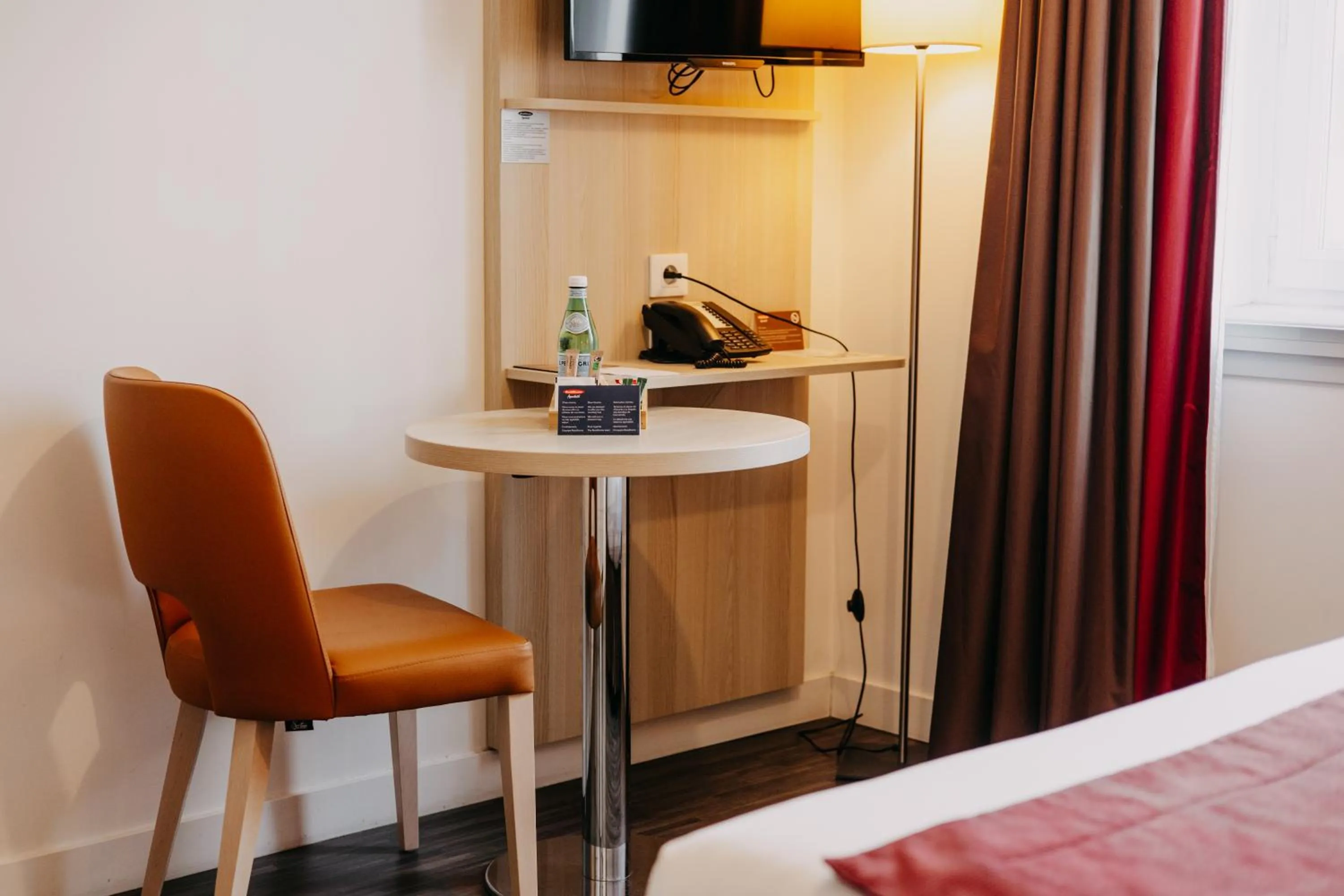 Seating area, Bed in Residhome Nanterre La Défense