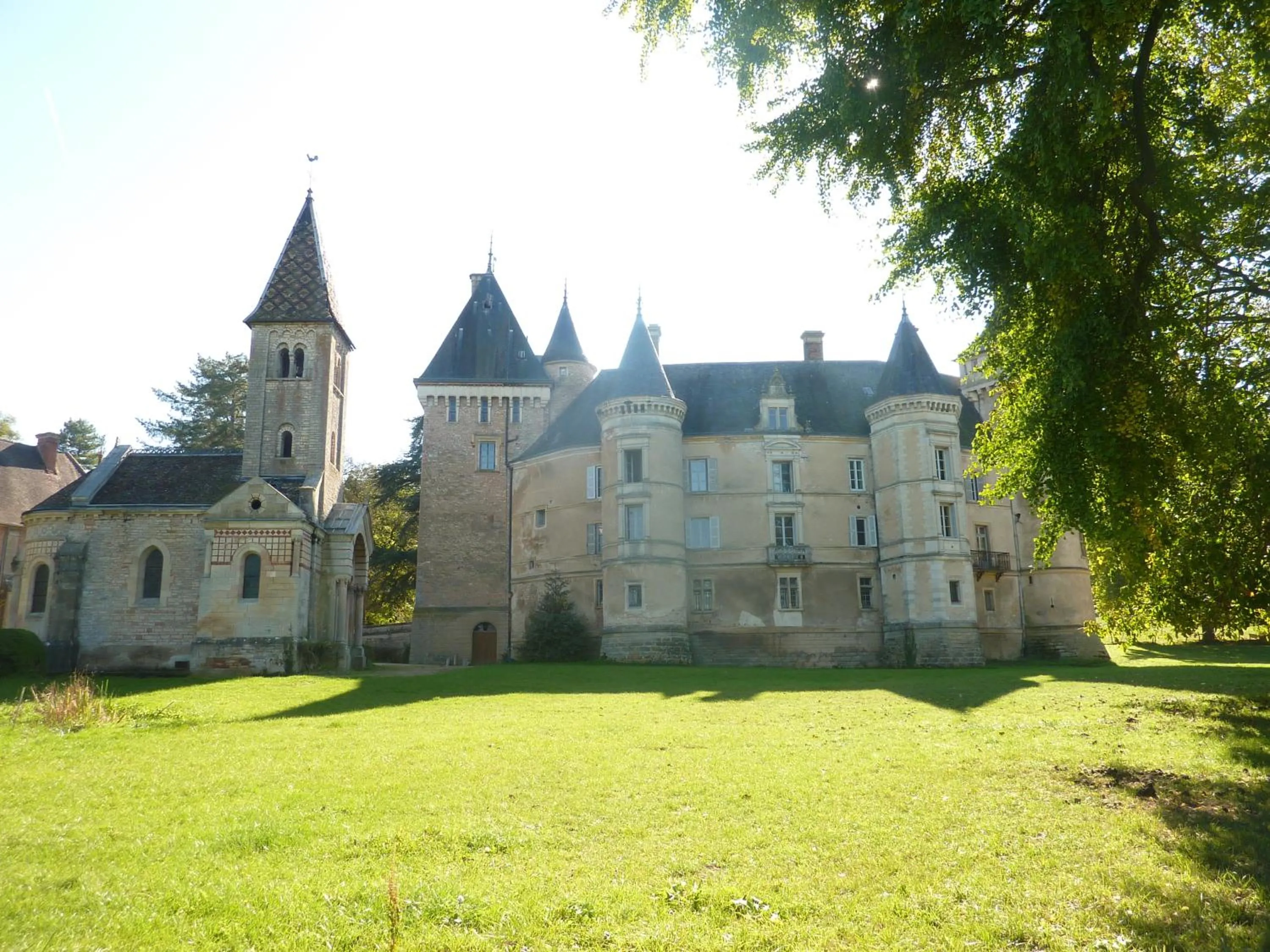 Facade/entrance in Chateau de Bresse sur Grosne