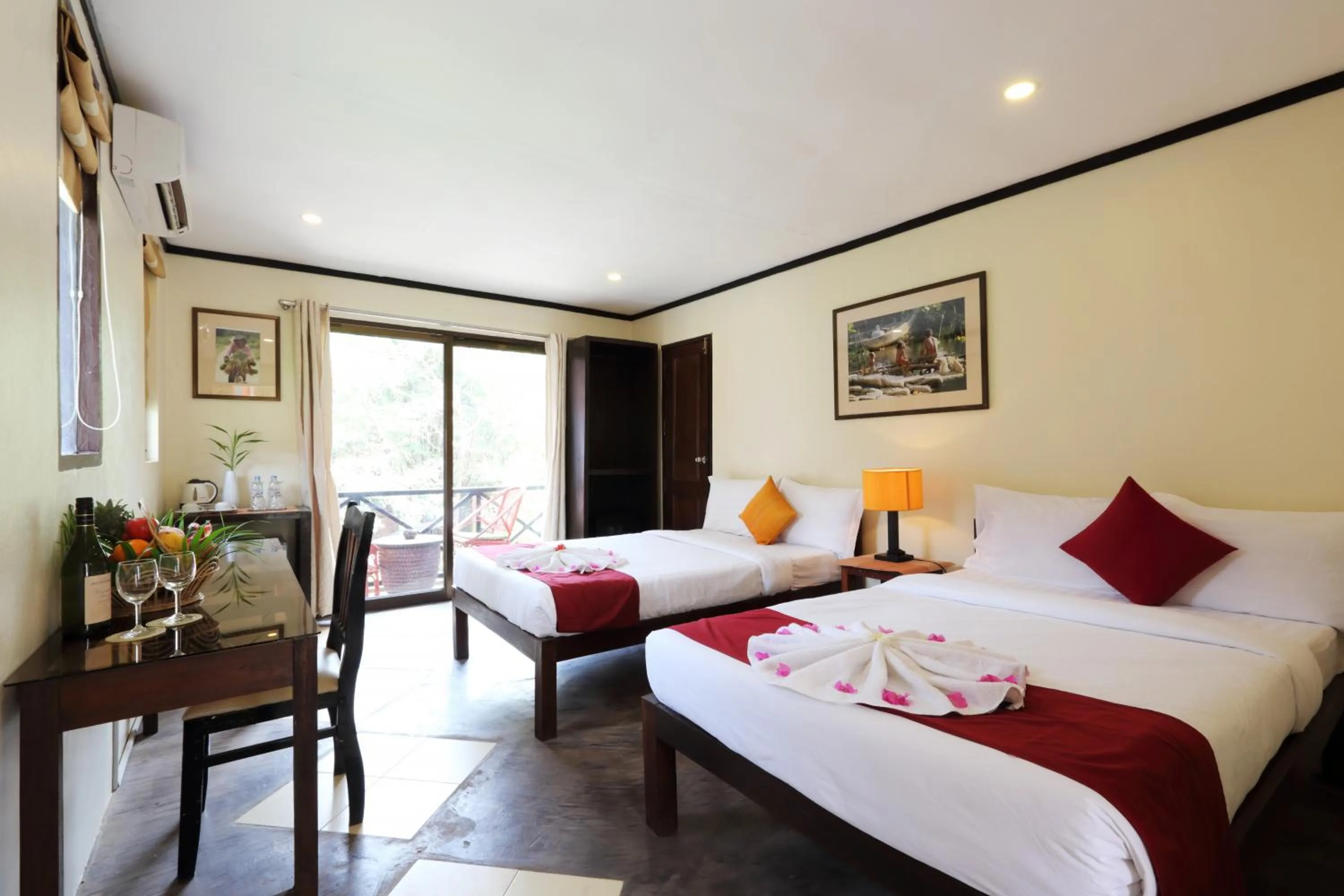 Living room, Bed in The Cockatoo Nature Resort & Spa