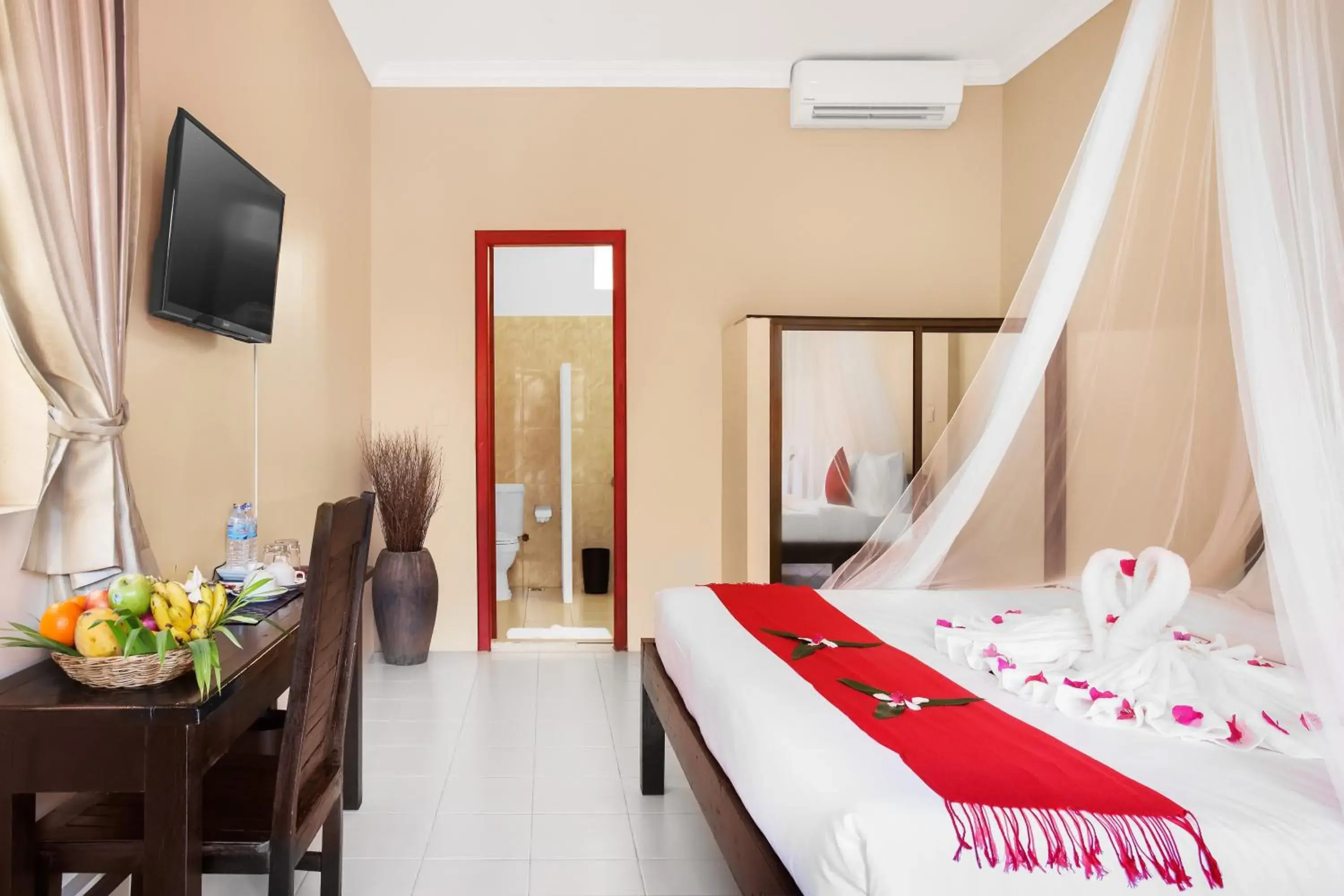 Junior Suite with Balcony in The Cockatoo Nature Resort & Spa Junior Suite with Balcony in The Cockatoo Nature Resort & Spa