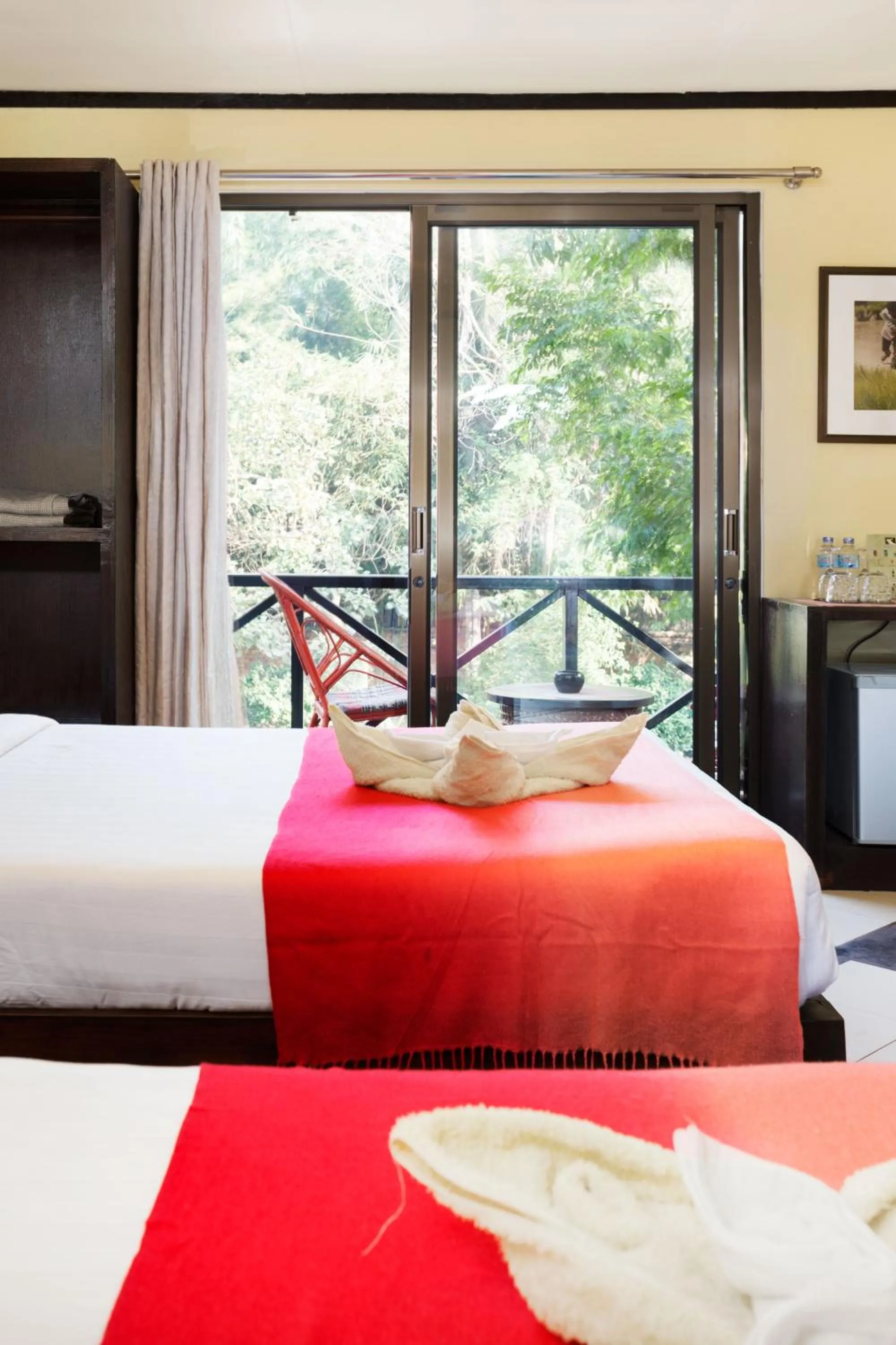 Living room, Bed in The Cockatoo Nature Resort & Spa