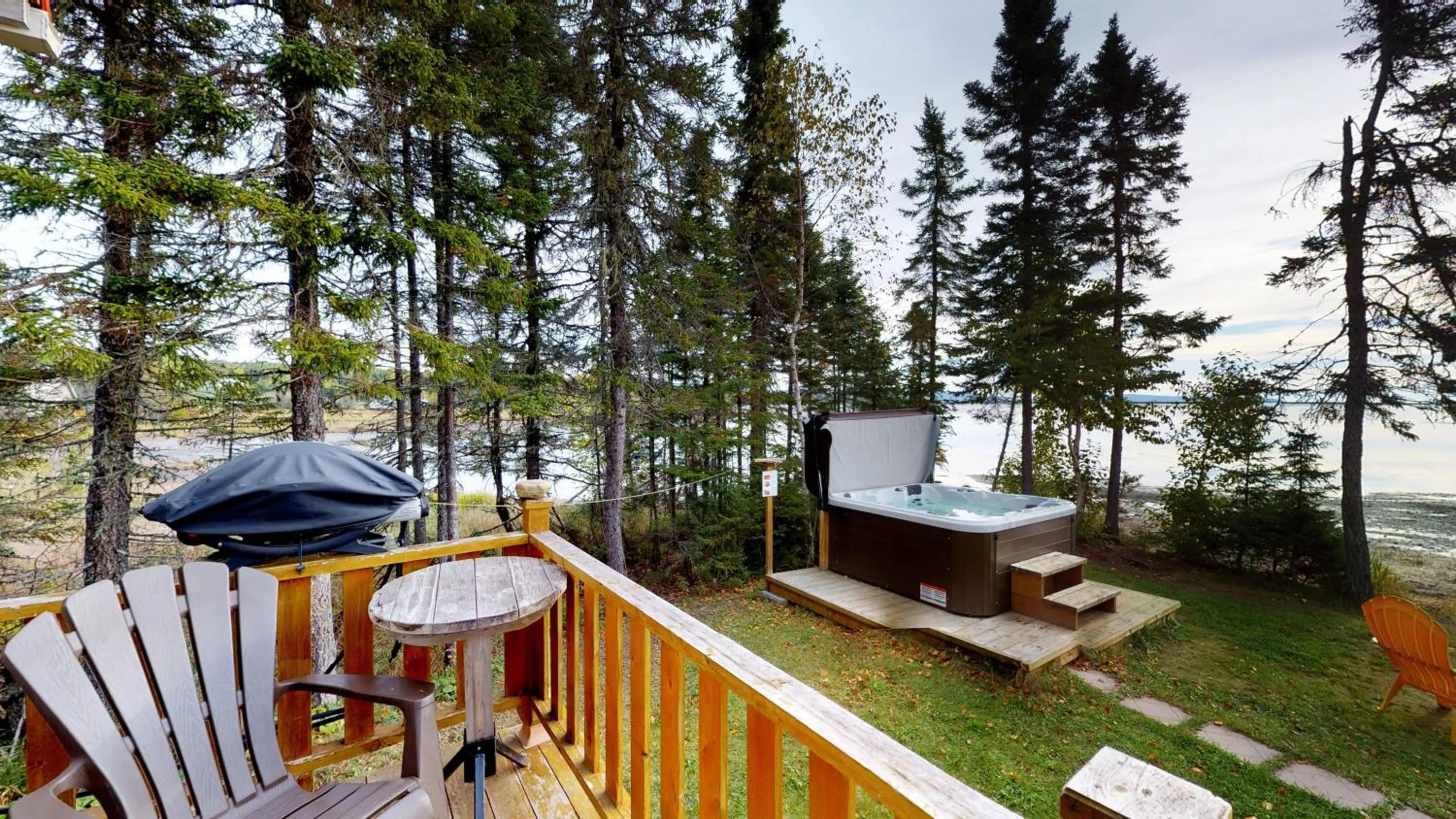 Hot Tub in Chalets du bout du monde