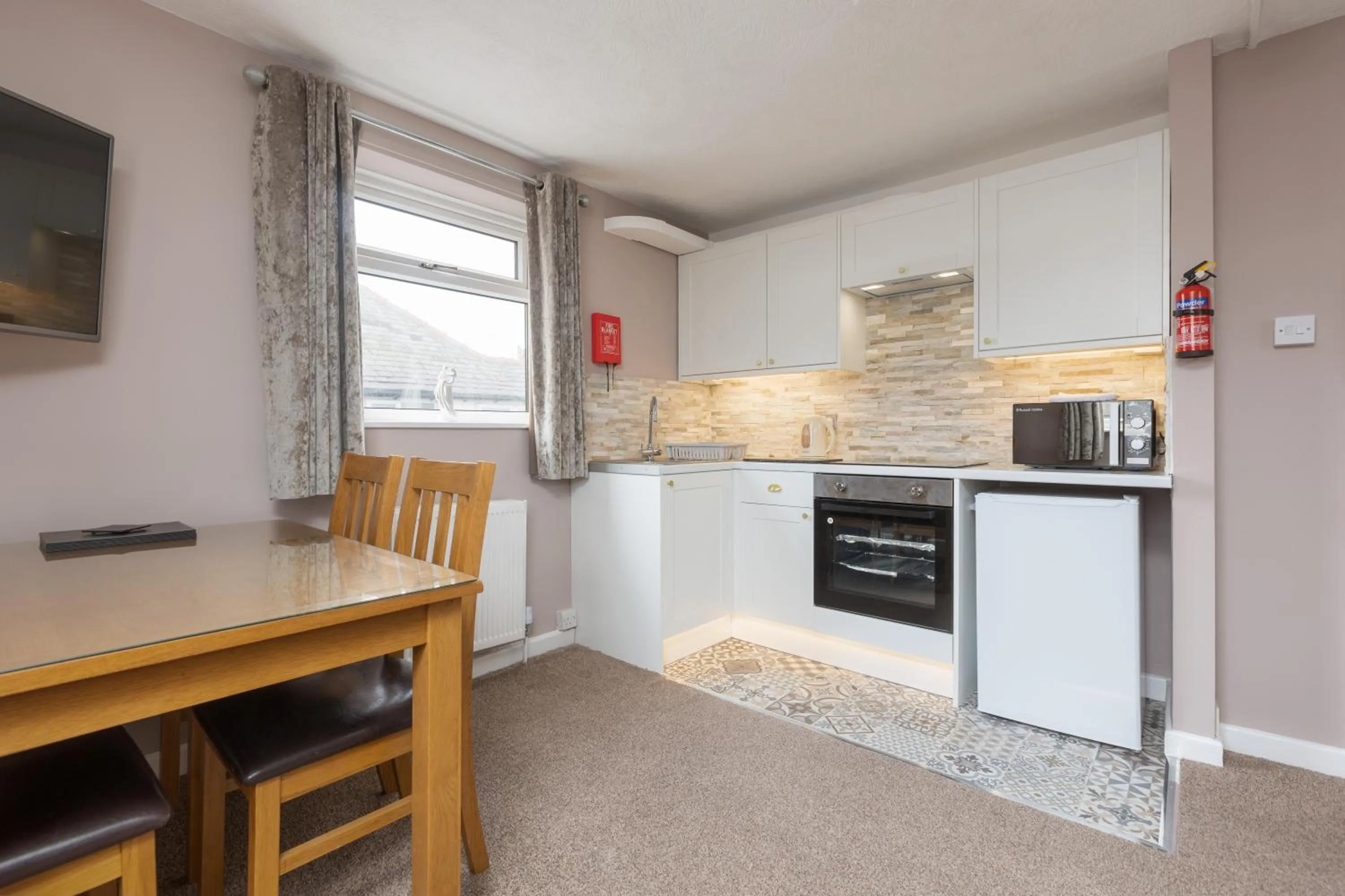 kitchen in Beachcliffe Holiday Apartments