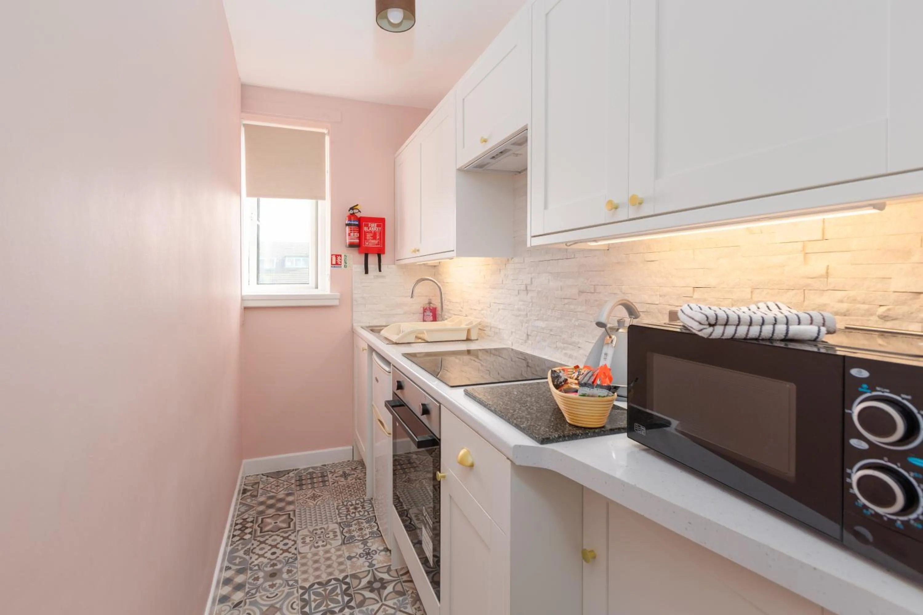 kitchen in Beachcliffe Holiday Apartments