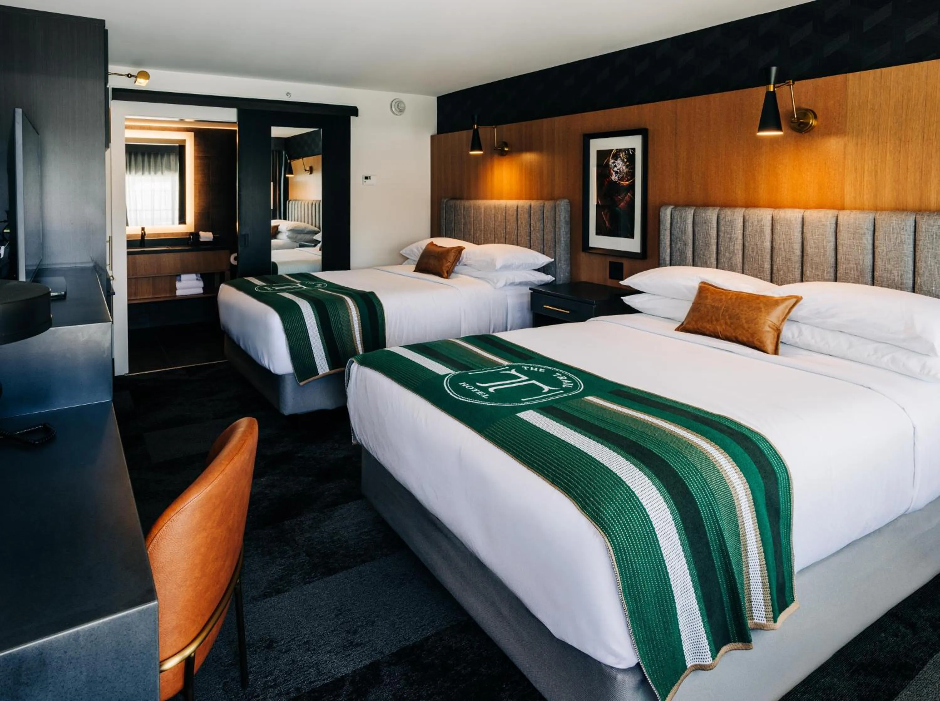 Bedroom, Bed in The Trail Hotel