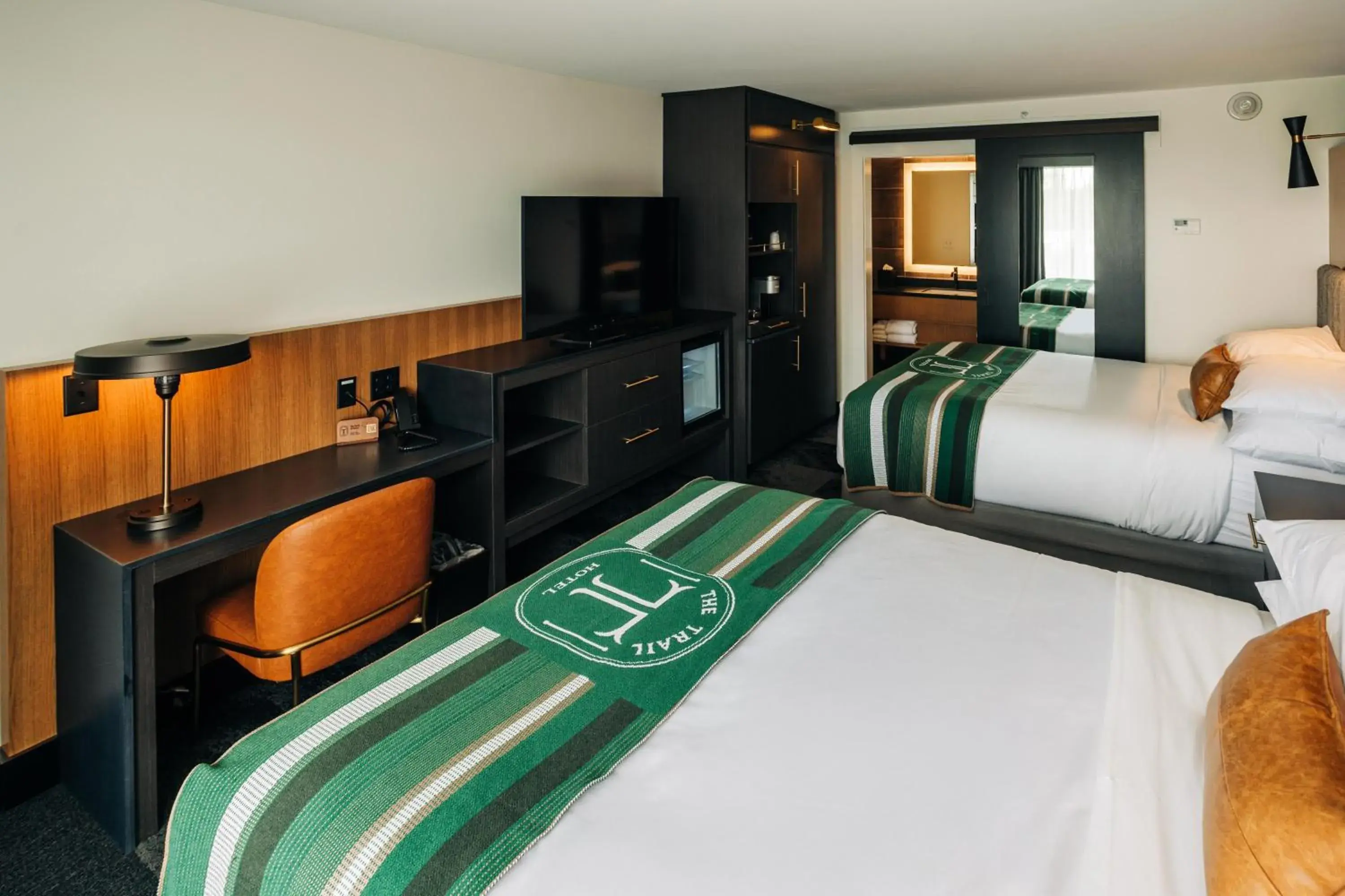 Queen Room with Two Queen Beds in The Trail Hotel Queen Room with Two Queen Beds in The Trail Hotel