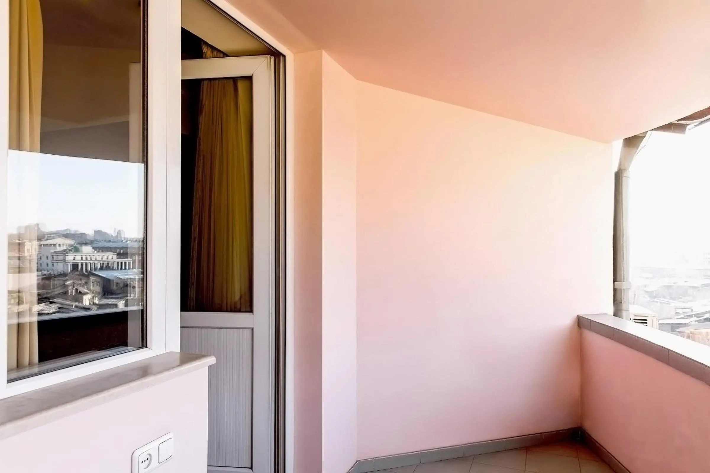 Balcony/Terrace in 2 Bedroom Apartment on Chaikovski street
