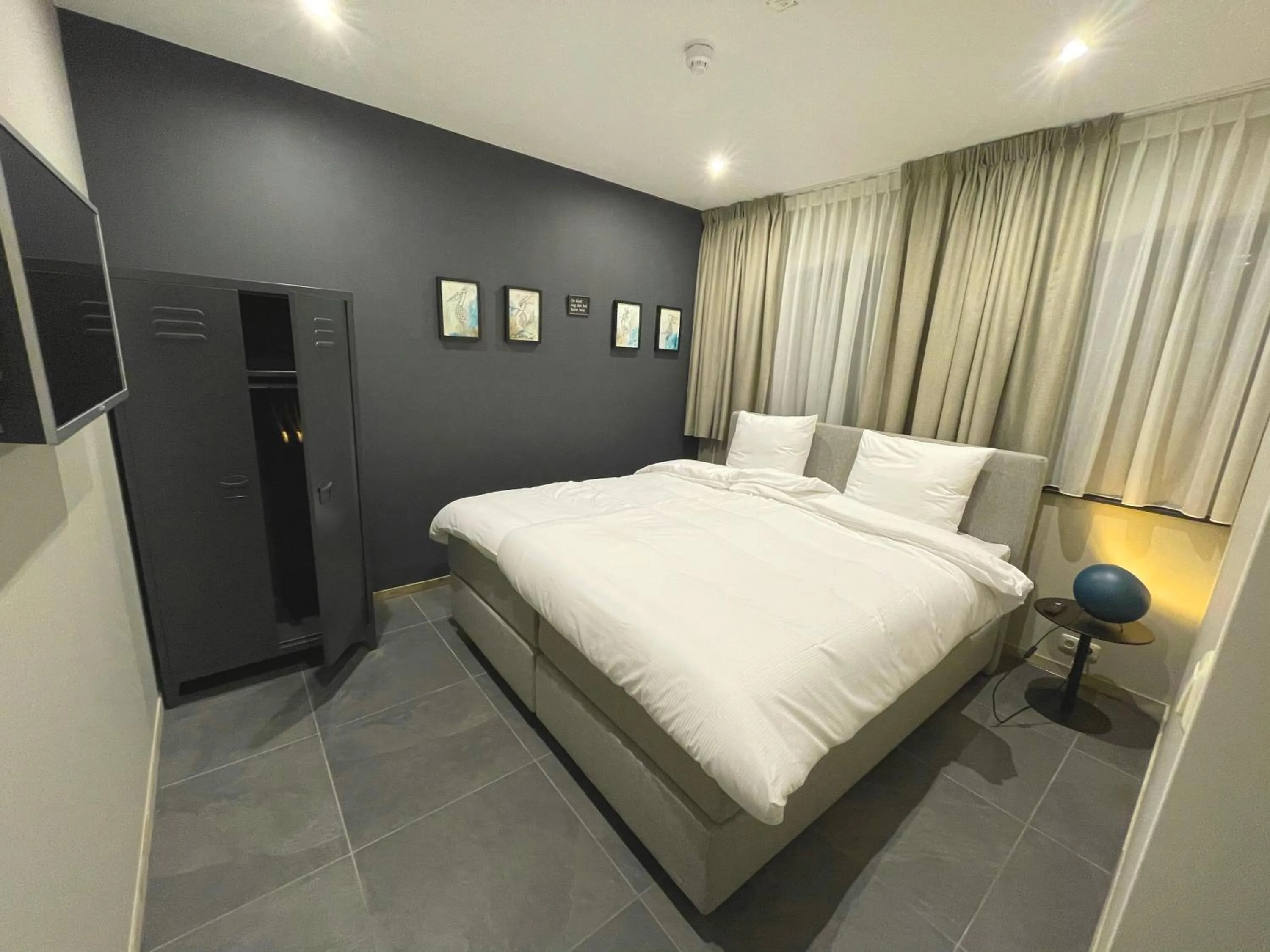 Bedroom, Bed in In de Witte Dame Hotel Bar Kitchen Apartments