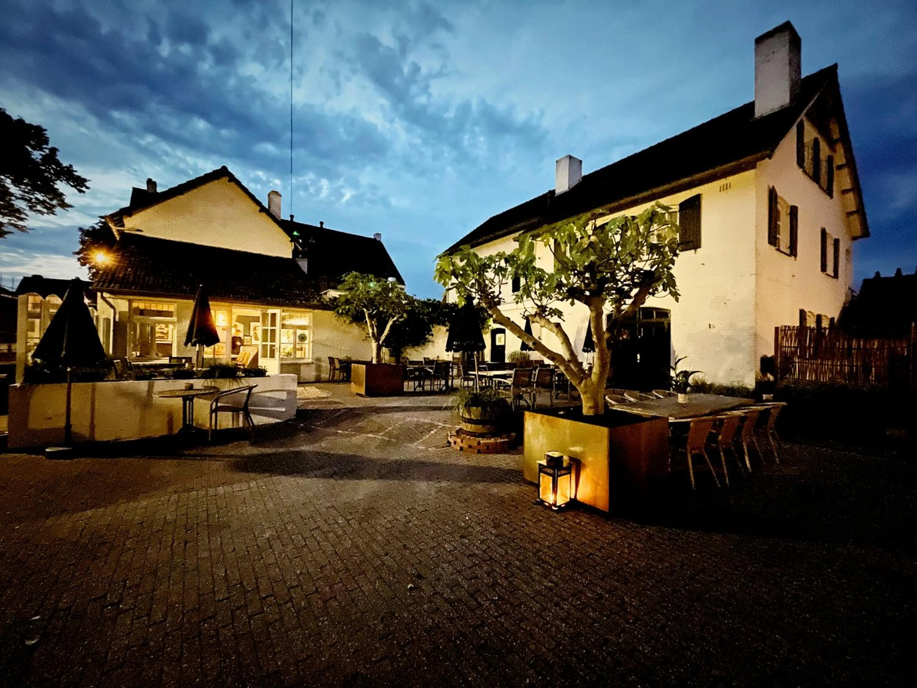 Property building in In de Witte Dame Hotel Bar Kitchen Apartments