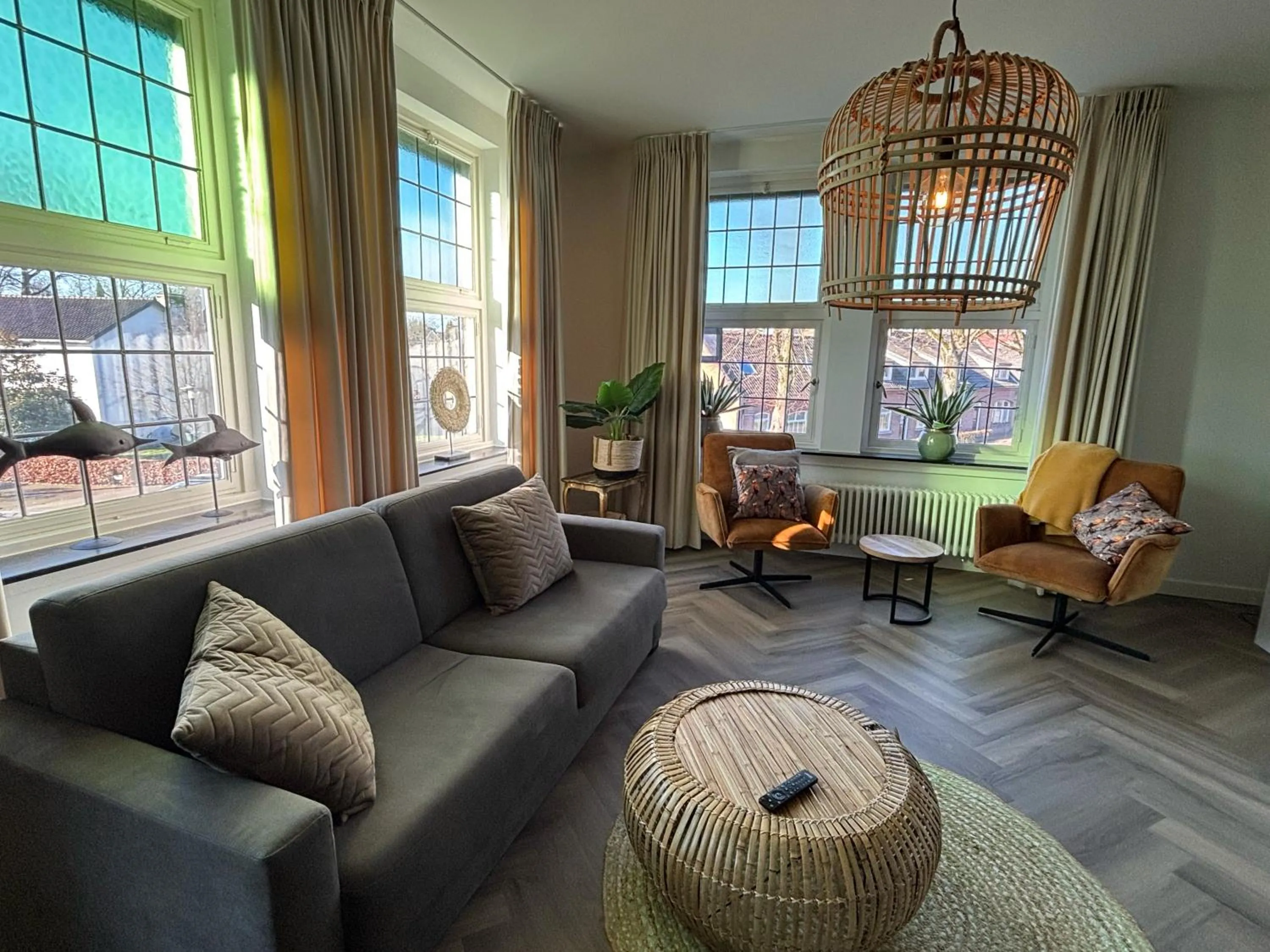 Seating area in In de Witte Dame Hotel Bar Kitchen Apartments