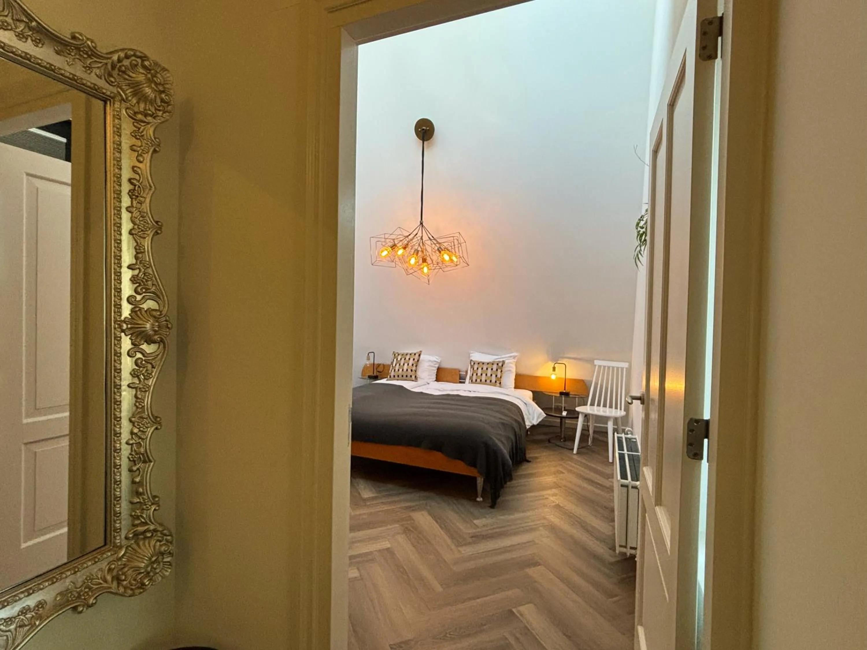 Bedroom, Bed in In de Witte Dame Hotel Bar Kitchen Apartments