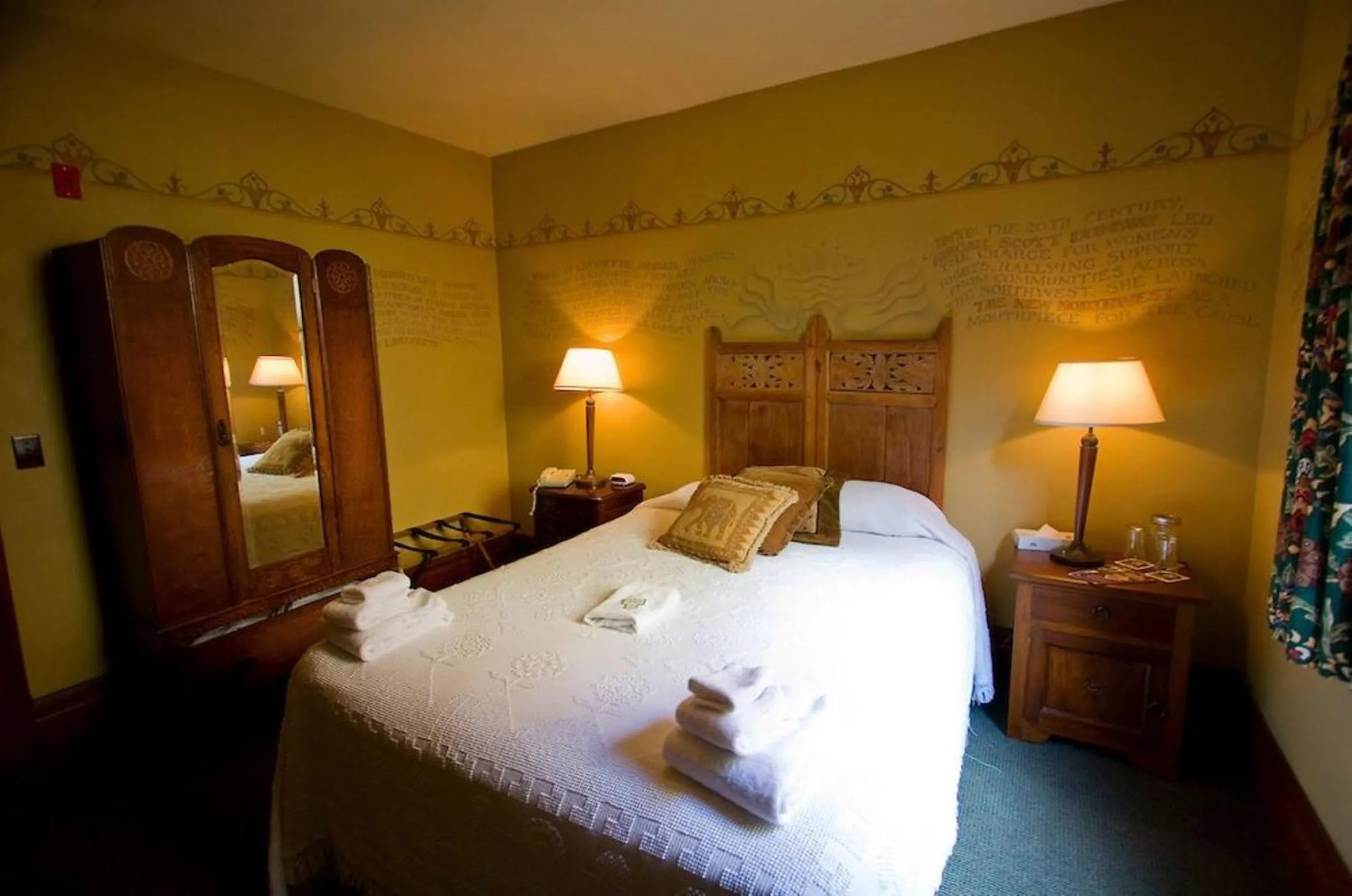 Photo of the whole room, Bed in McMenamins Hotel Oregon