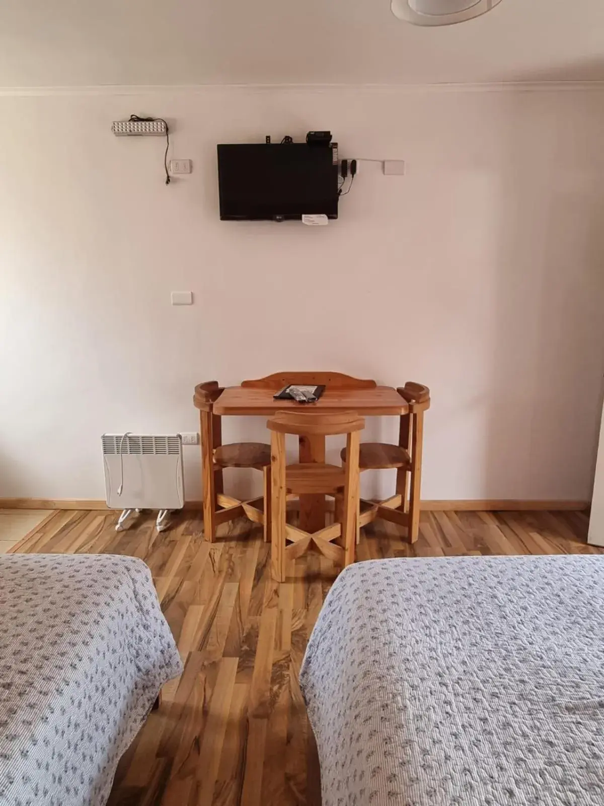 Triple Room with Private Bathroom in Apart Hotel Antu de Villarrica Triple Room with Private Bathroom in Apart Hotel Antu de Villarrica