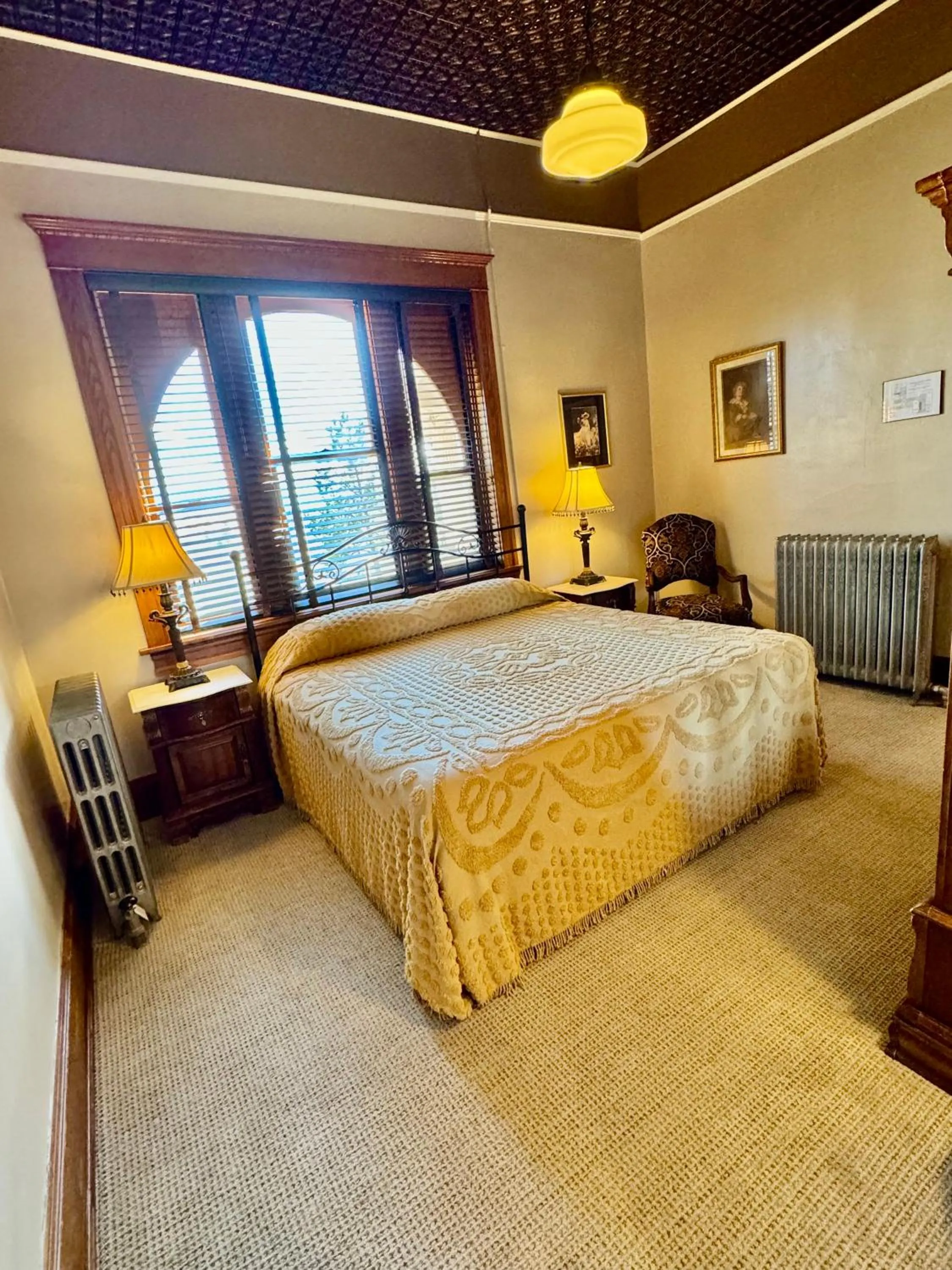 Bedroom, Bed in Cripple Creek Hospitality House