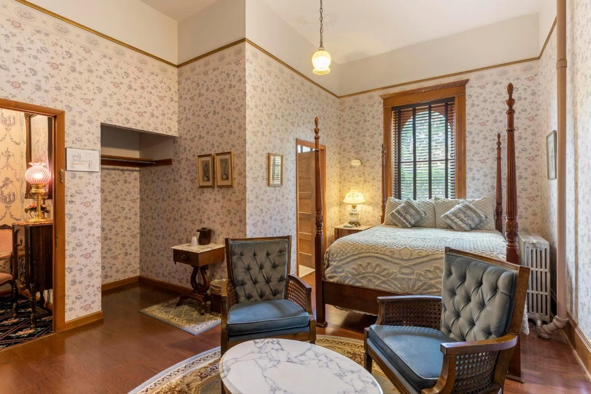 Bed in Cripple Creek Hospitality House