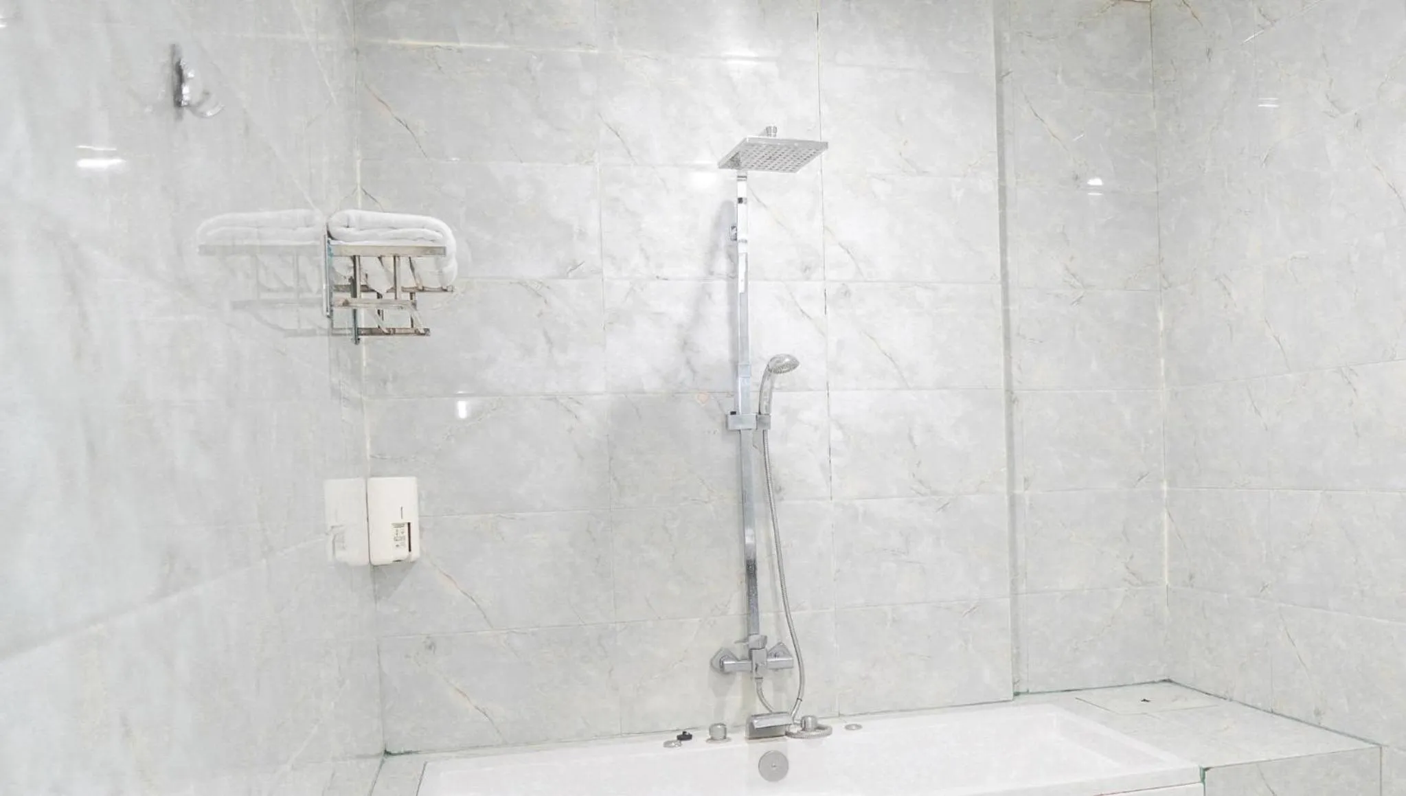 Bathroom in New Hollywood hotel