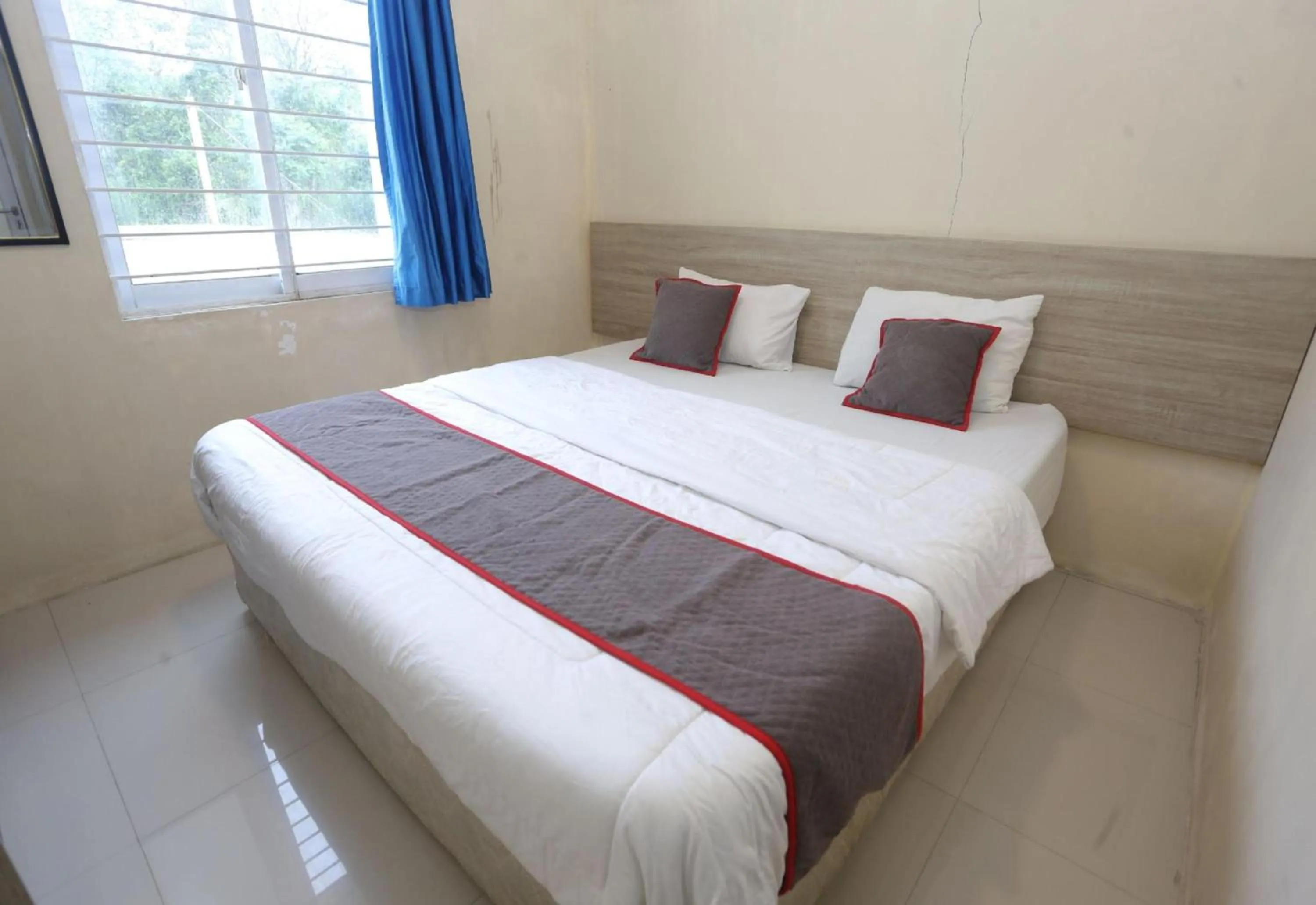 View (from property/room), Bed in Collection O Bogor Puncak Near Gunung Mas Formerly Villa Bunga Bunga