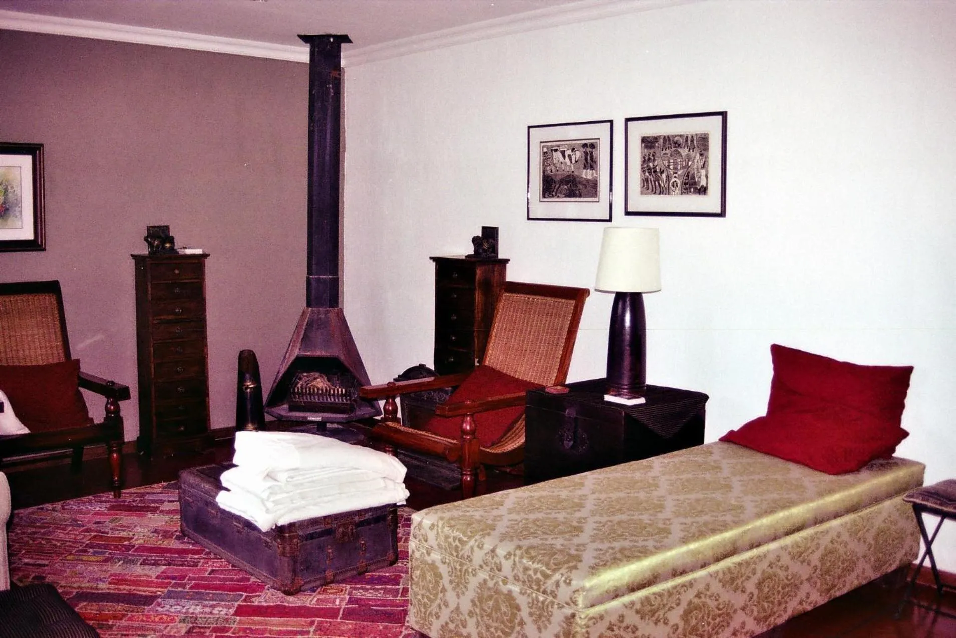 Photo of the whole room in Aspen Guest House