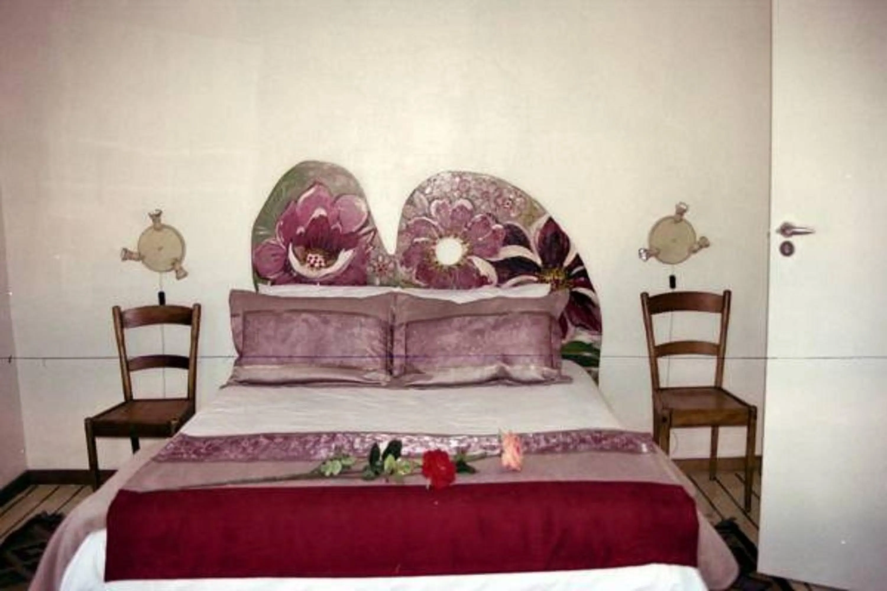 Bedroom, Bed in Aspen Guest House