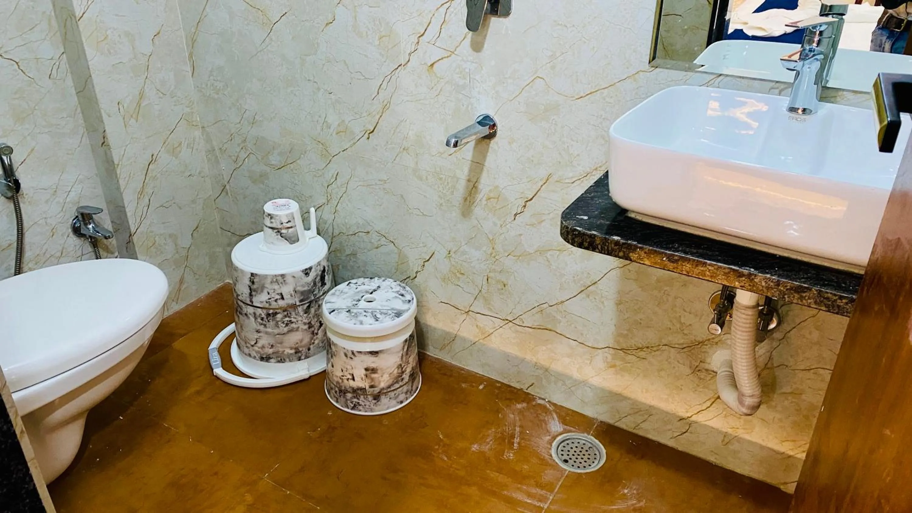 Bathroom in Hotel Pravasa Stay, Dewas Naka