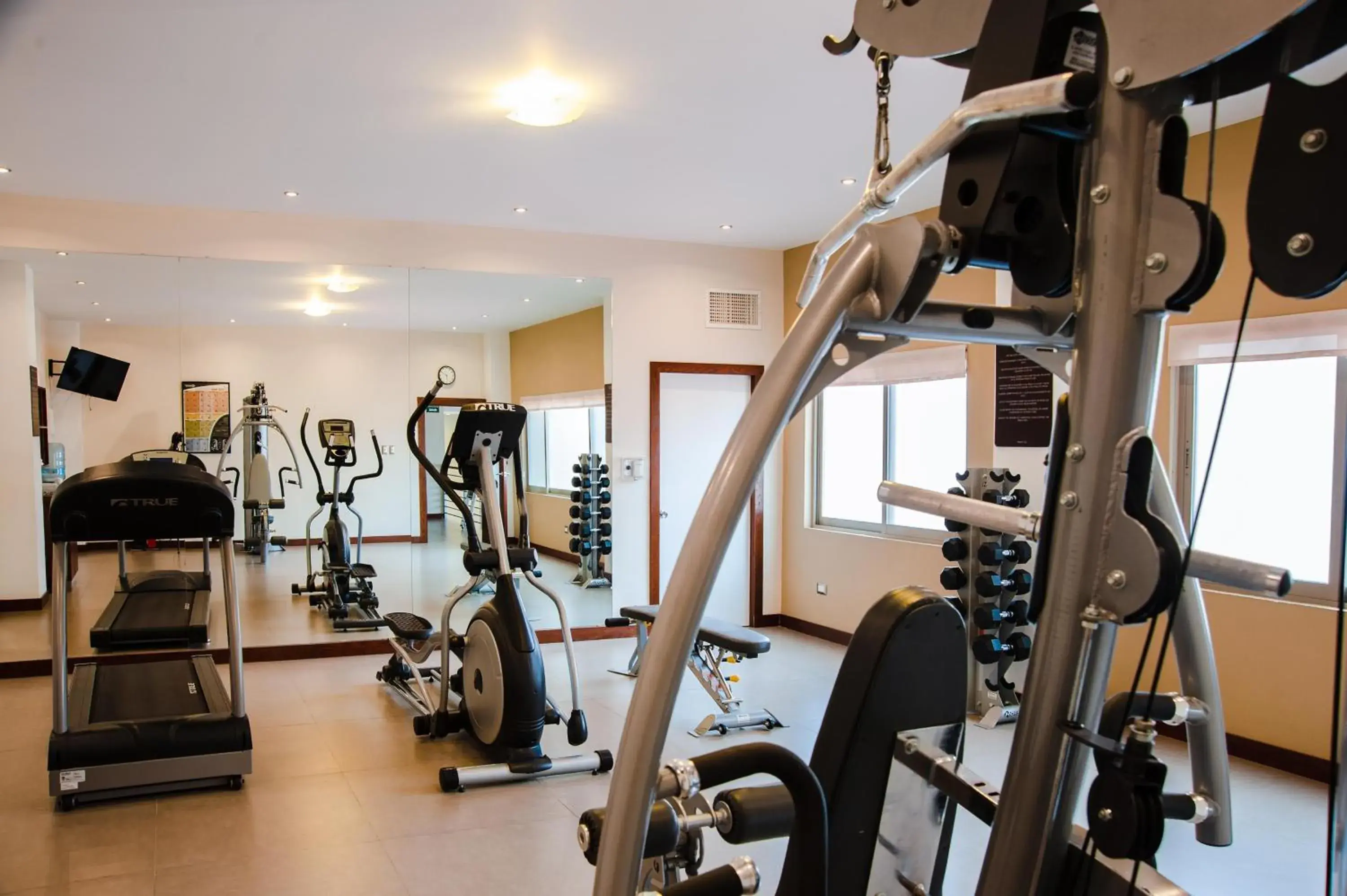 Fitness centre/facilities in Best Western Cumbres Inn Cd. Cuauhtemoc Fitness centre/facilities in Best Western Cumbres Inn Cd. Cuauhtemoc