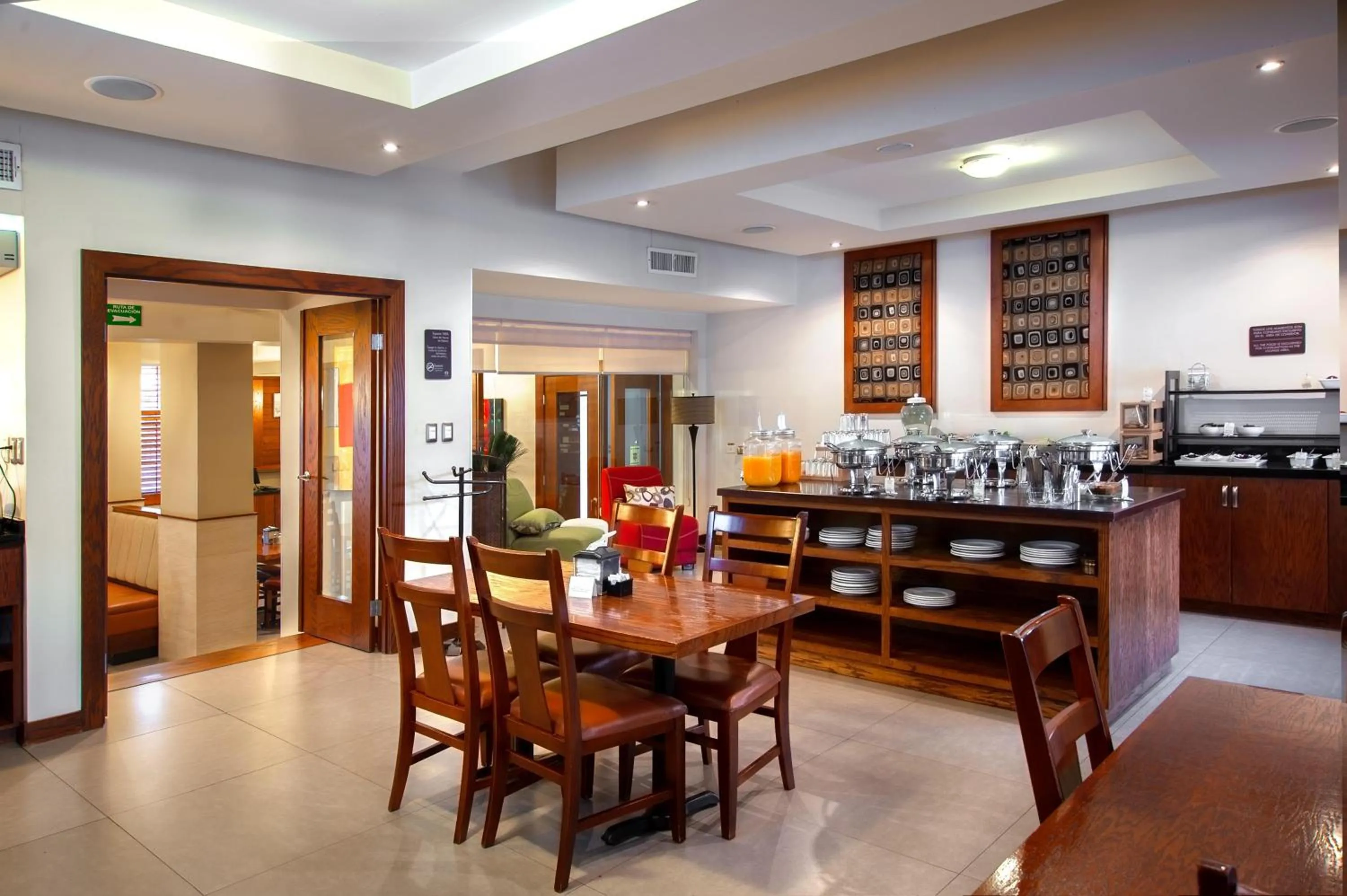 Breakfast in Best Western Cumbres Inn Cd. Cuauhtemoc