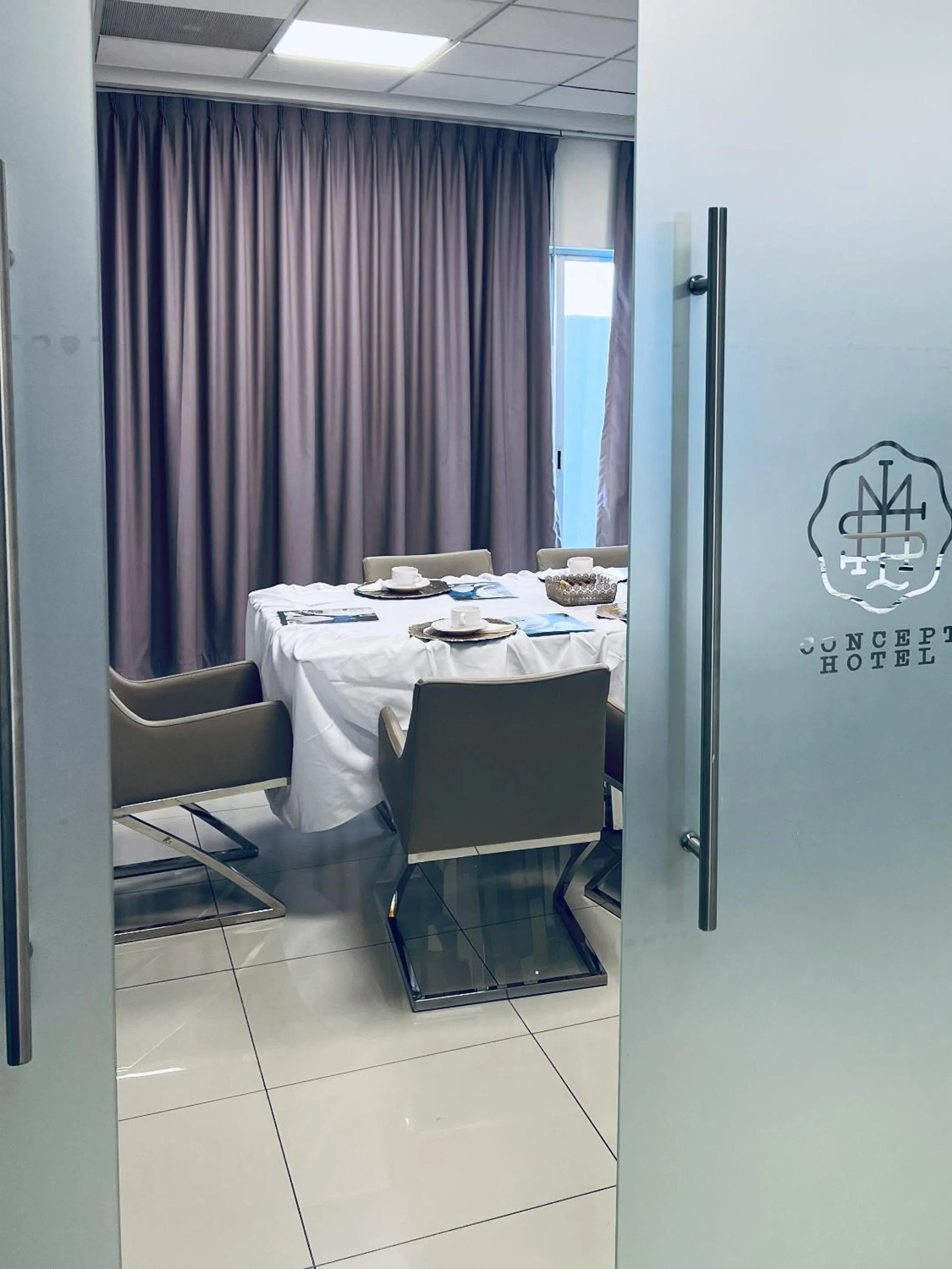 Concept Hotel - Centro Zamora