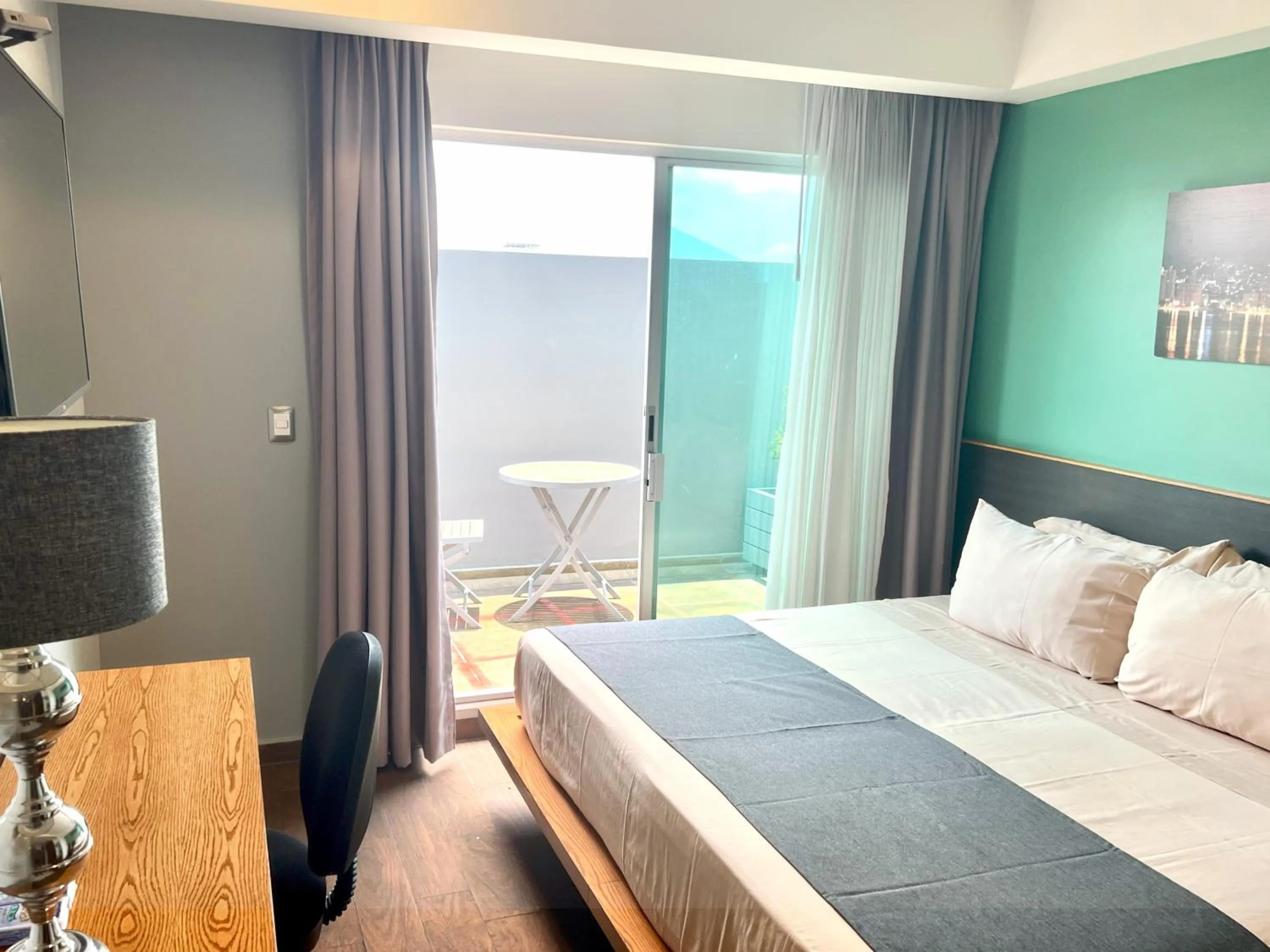 Bed in Concept Hotel - Centro Zamora