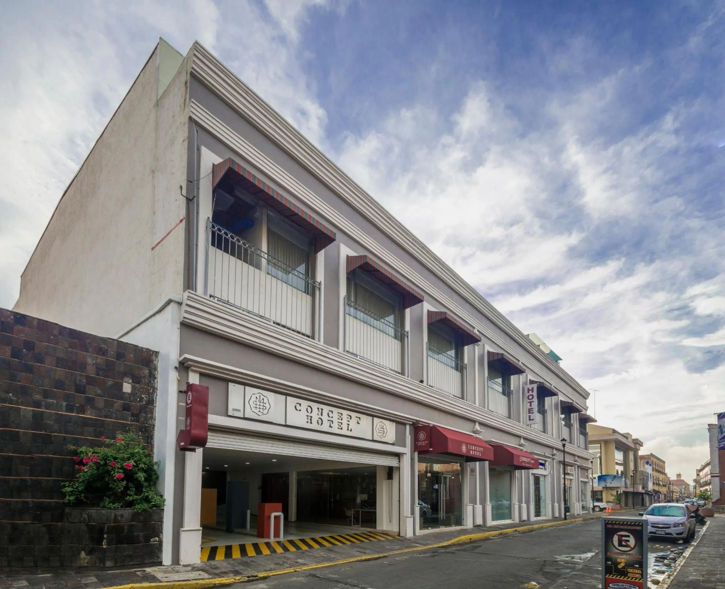 Property building in Concept Hotel - Centro Zamora