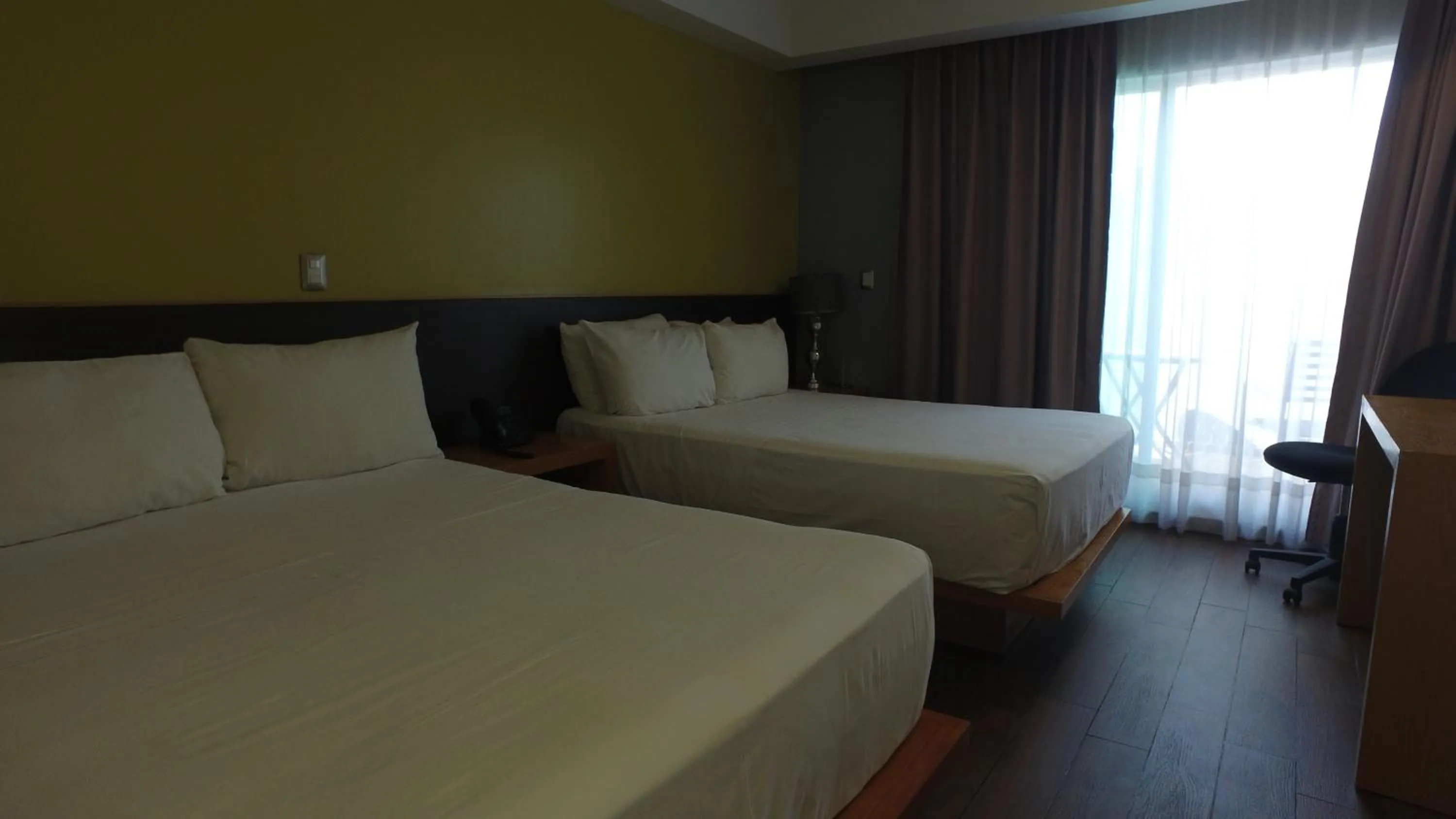 Photo of the whole room, Bed in Concept Hotel - Centro Zamora