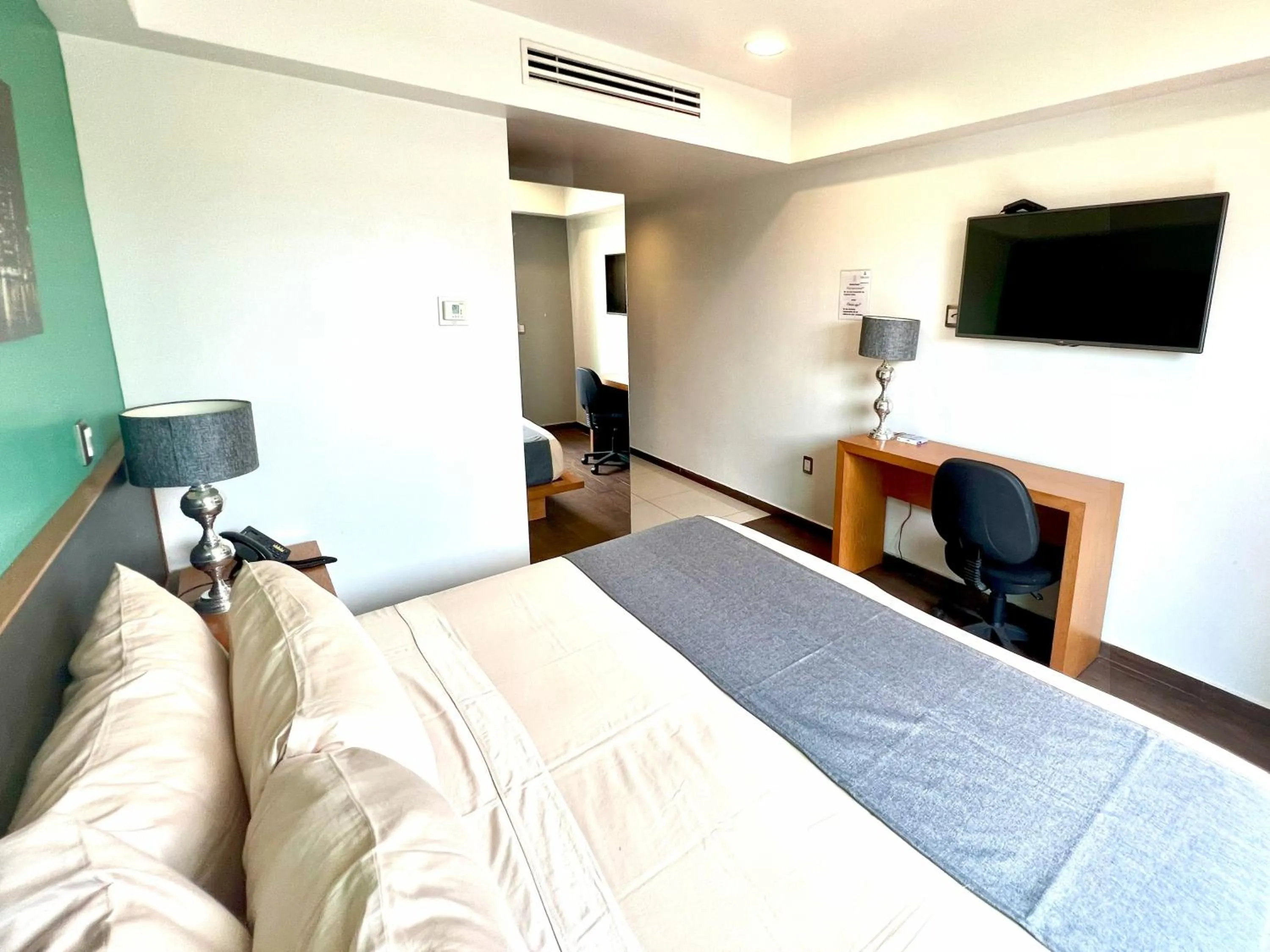 Bed in Concept Hotel - Centro Zamora