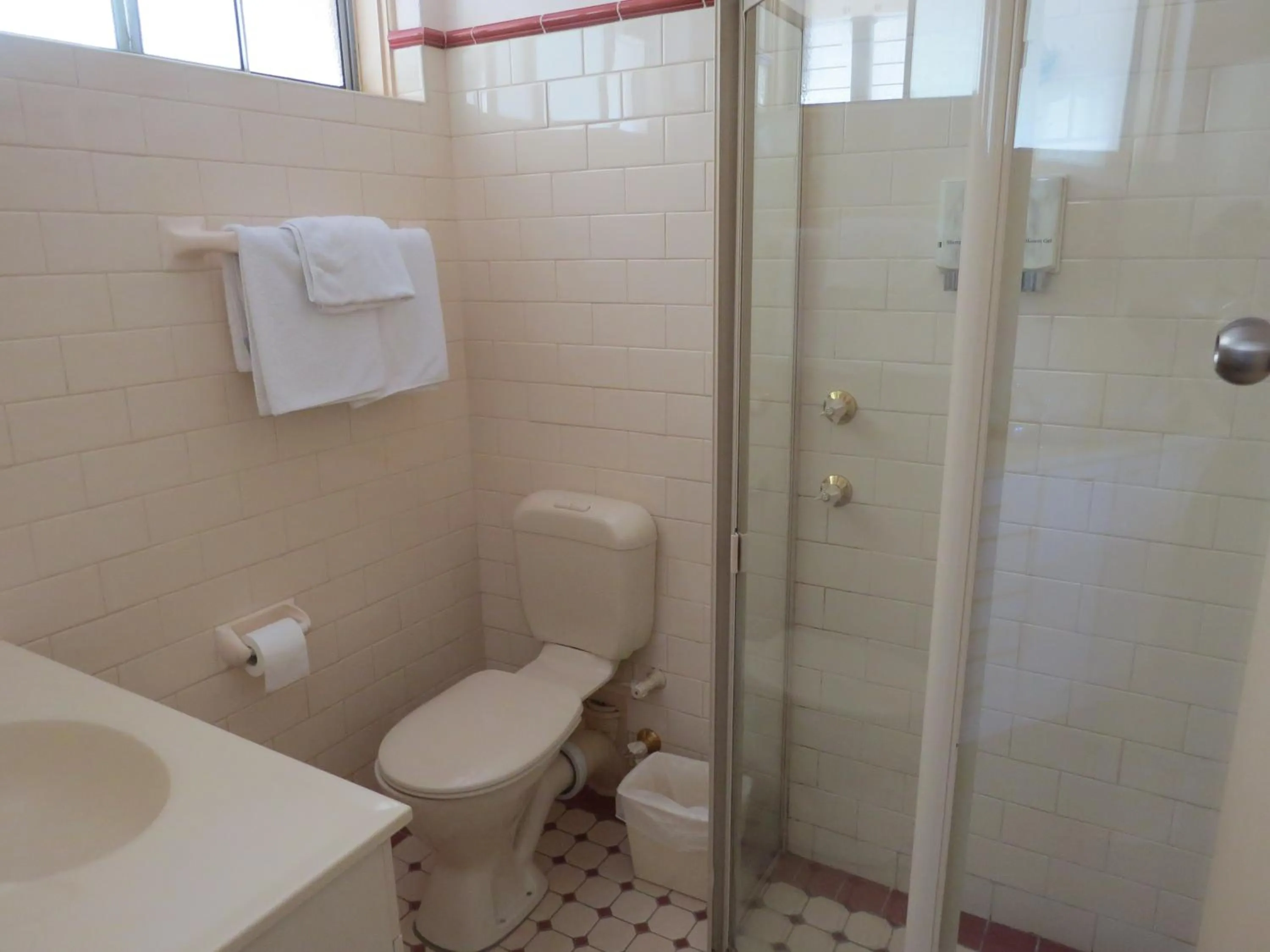 Day in Golfview Lodge