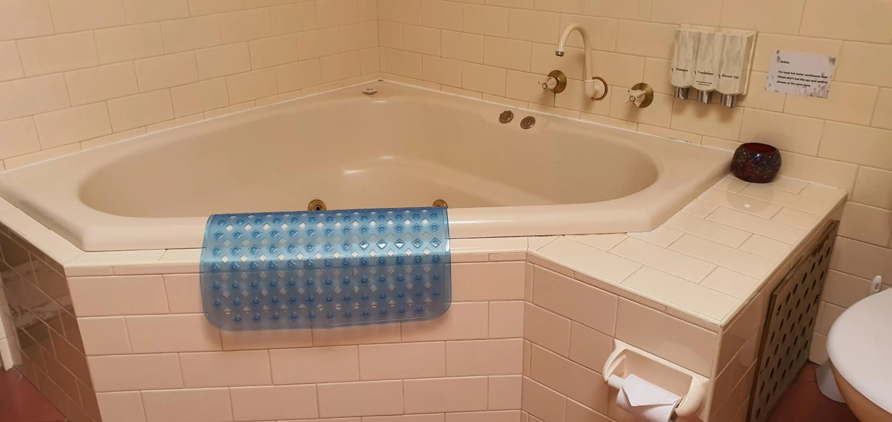 Bathroom in Golfview Lodge