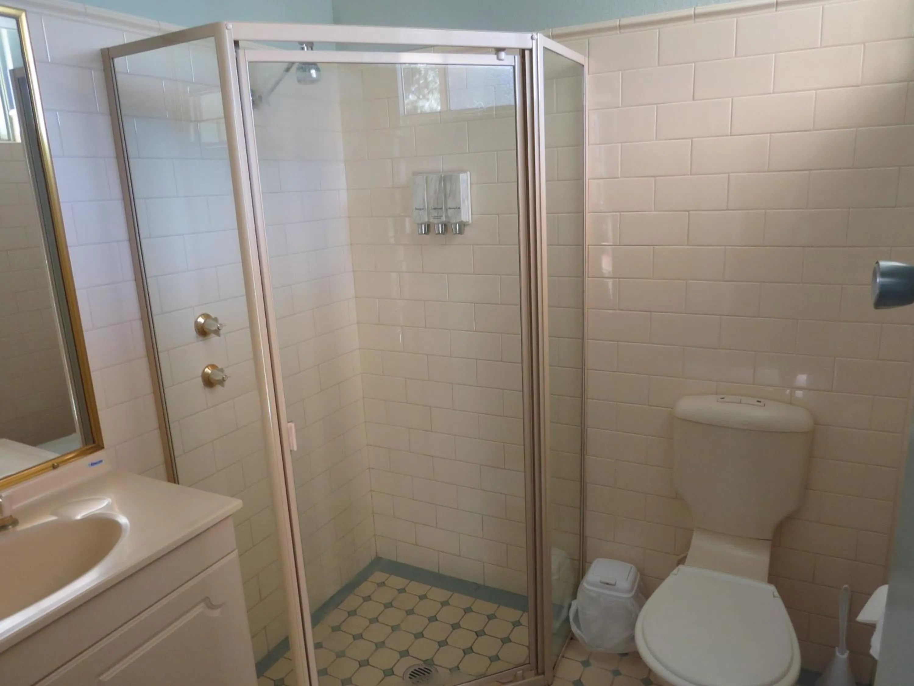 Bathroom in Golfview Lodge