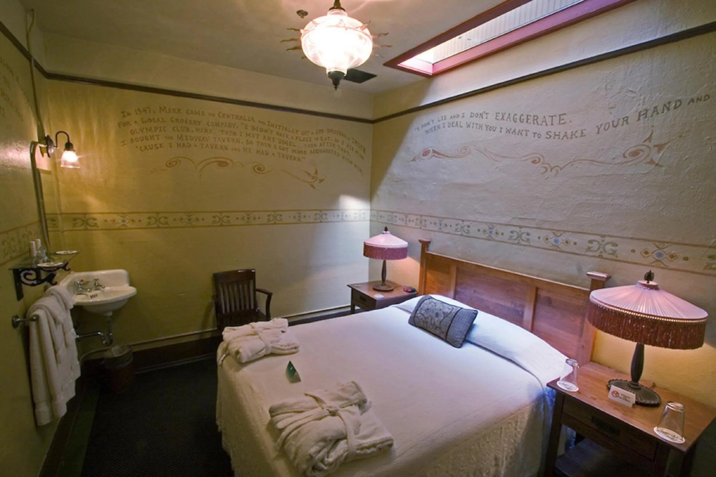 Bed in McMenamins Olympic Club