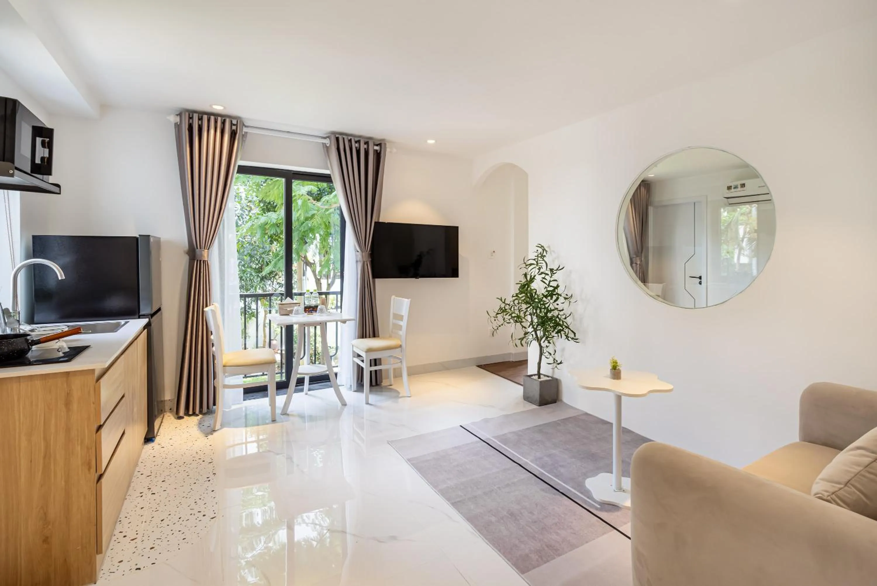 Photo of the whole room in The Royal Sky - Phu My Hung