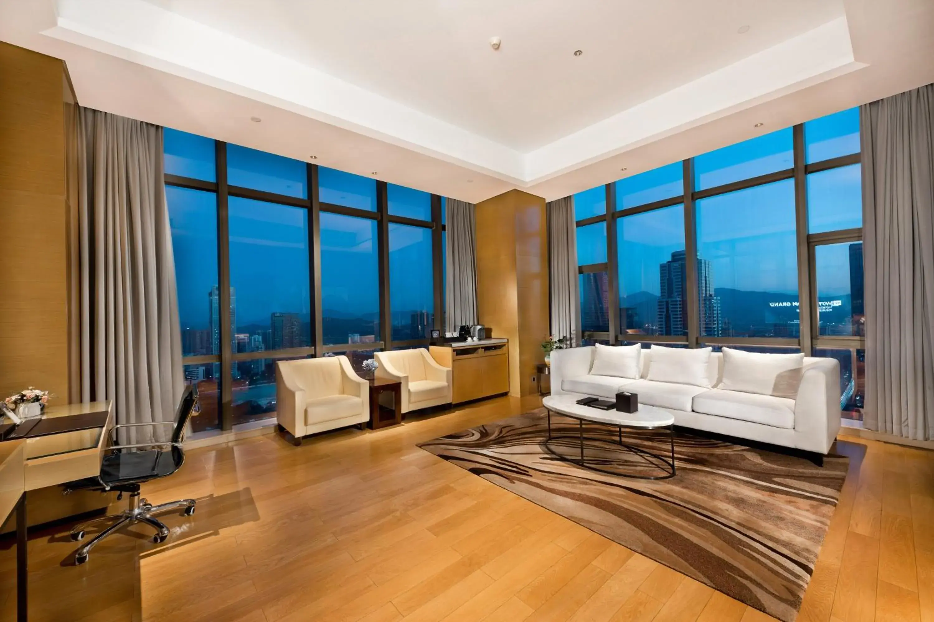Living room in Shenzhen Futian Wyndham Grand Living room in Shenzhen Futian Wyndham Grand
