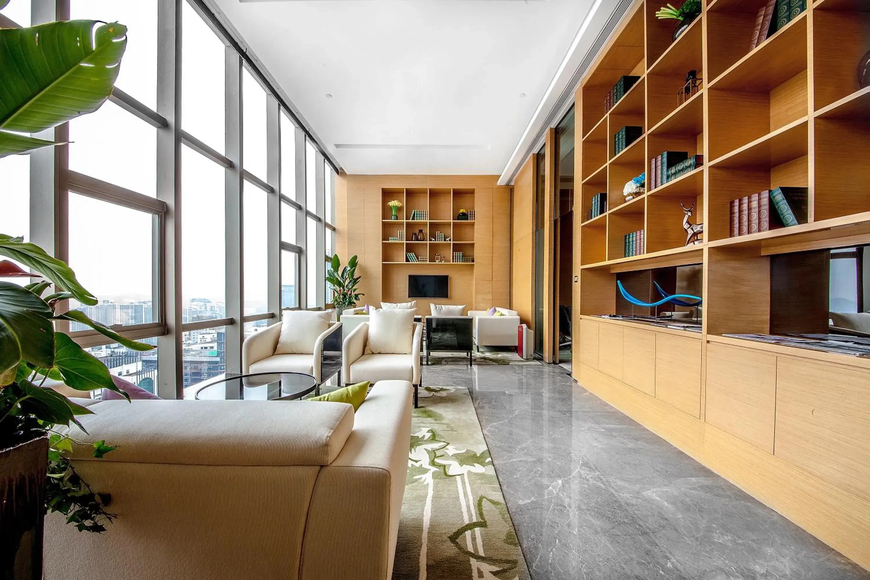 Lounge or bar in Shenzhen Futian Wyndham Grand Lounge or bar in Shenzhen Futian Wyndham Grand
